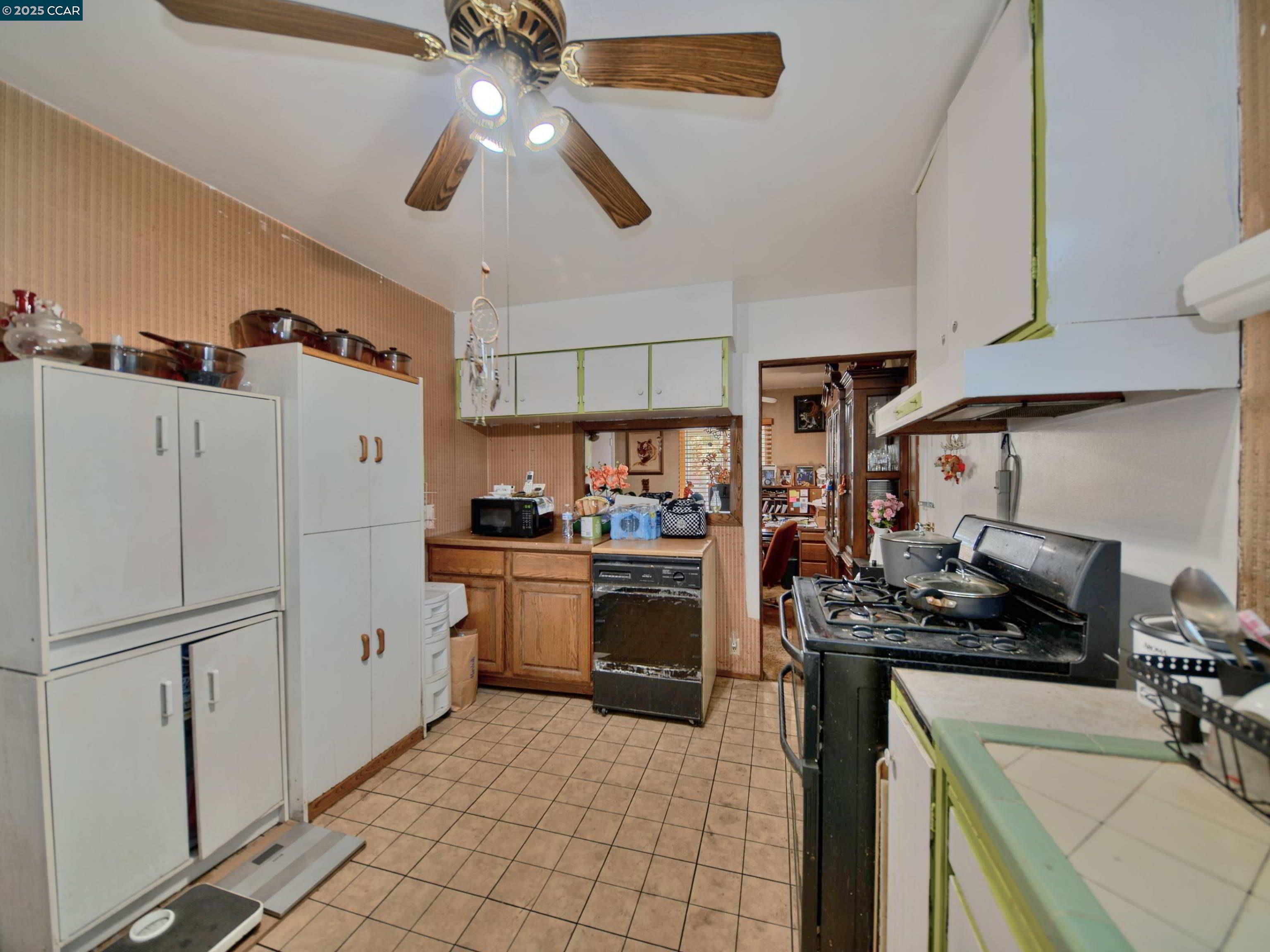 Detail Gallery Image 11 of 60 For 848 Linda Vista Street, San Jose,  CA 95127-1123 - 3 Beds | 2 Baths