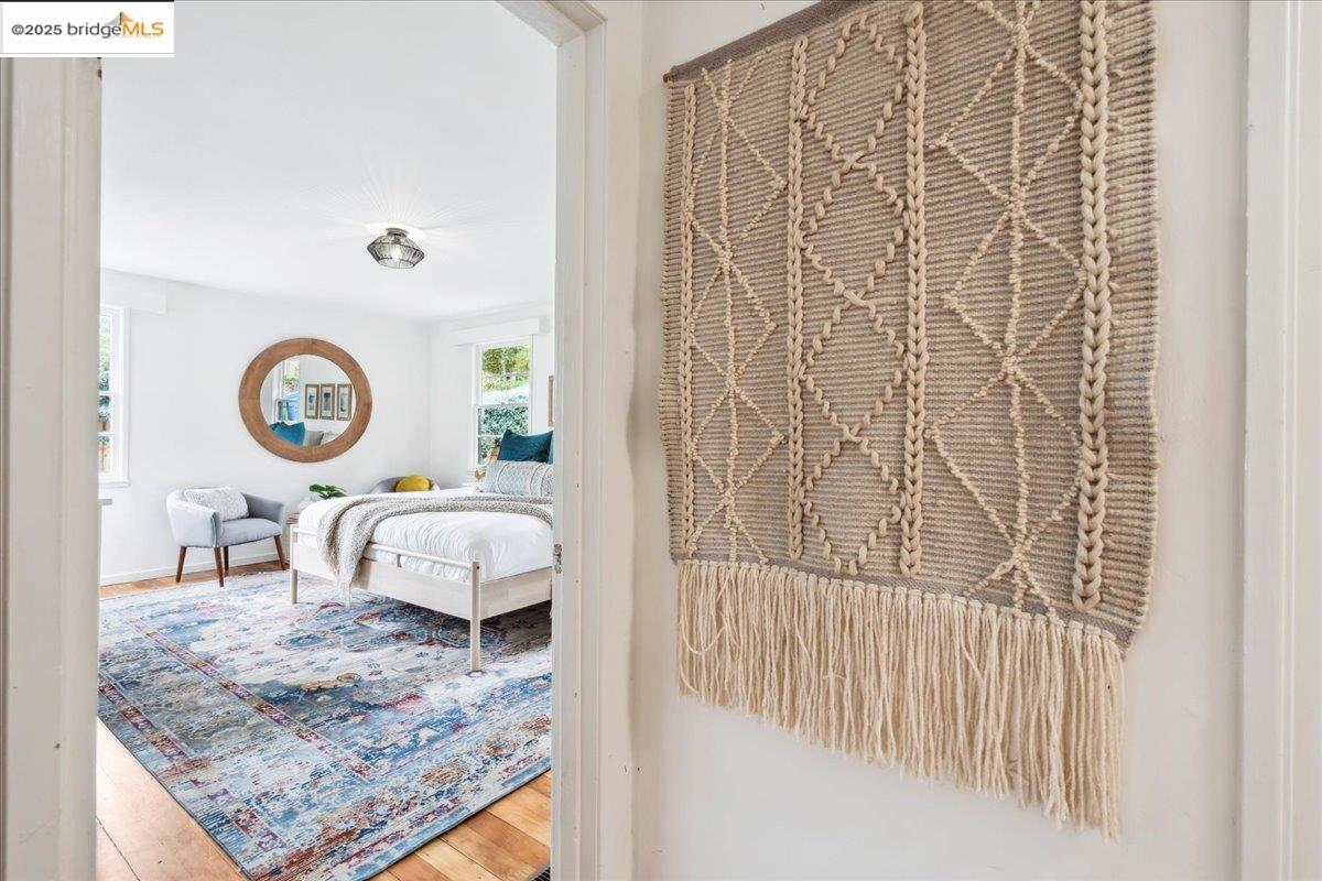 Detail Gallery Image 20 of 58 For 342 El Toyonal, Orinda,  CA 94563 - 5 Beds | 2 Baths