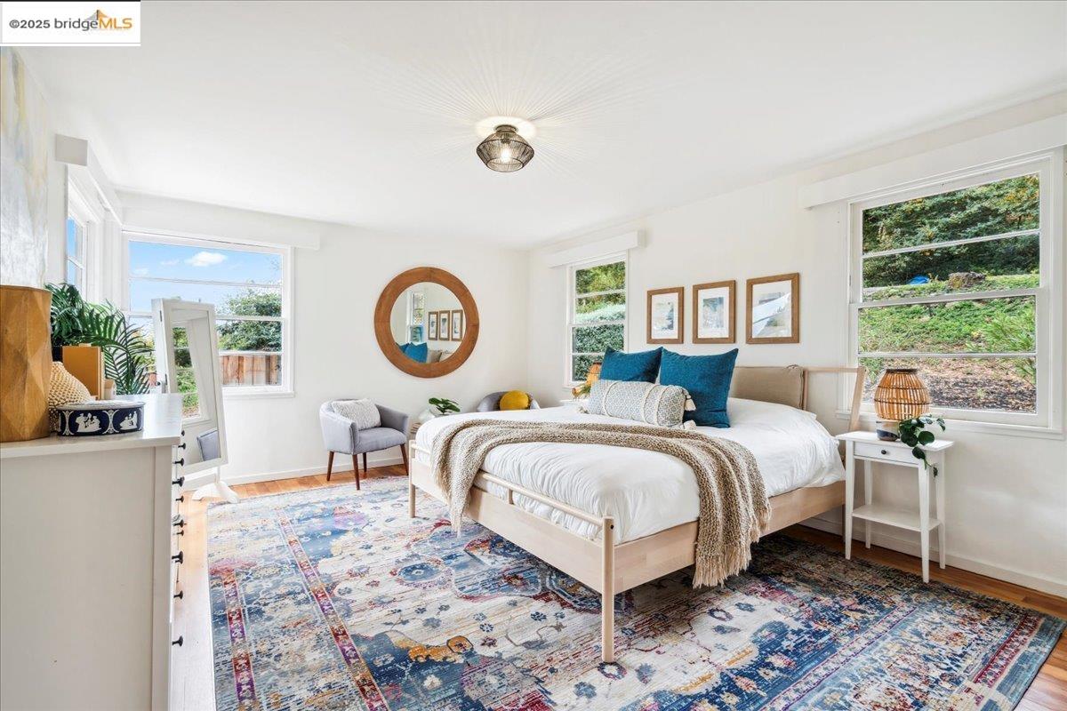 Detail Gallery Image 21 of 58 For 342 El Toyonal, Orinda,  CA 94563 - 5 Beds | 2 Baths