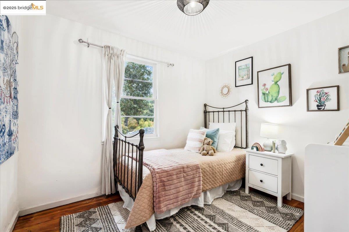 Detail Gallery Image 34 of 58 For 342 El Toyonal, Orinda,  CA 94563 - 5 Beds | 2 Baths