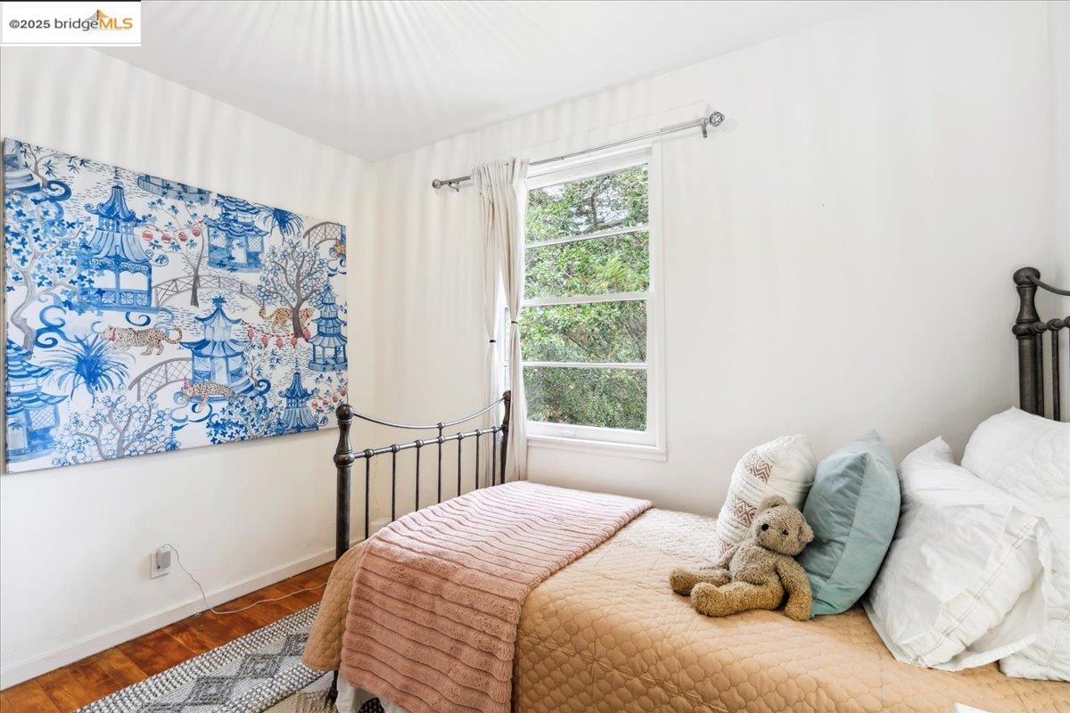 Detail Gallery Image 36 of 58 For 342 El Toyonal, Orinda,  CA 94563 - 5 Beds | 2 Baths