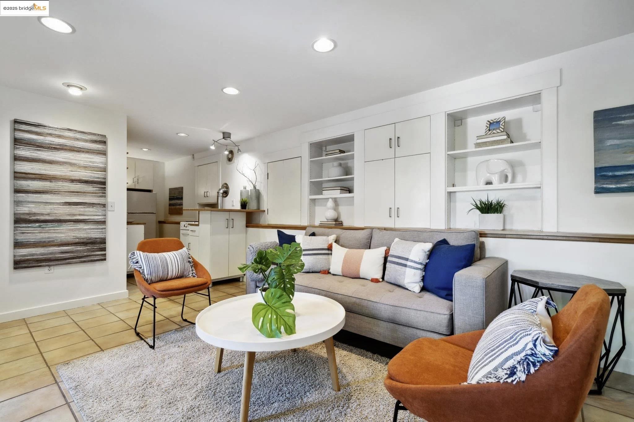 Detail Gallery Image 44 of 58 For 342 El Toyonal, Orinda,  CA 94563 - 5 Beds | 2 Baths