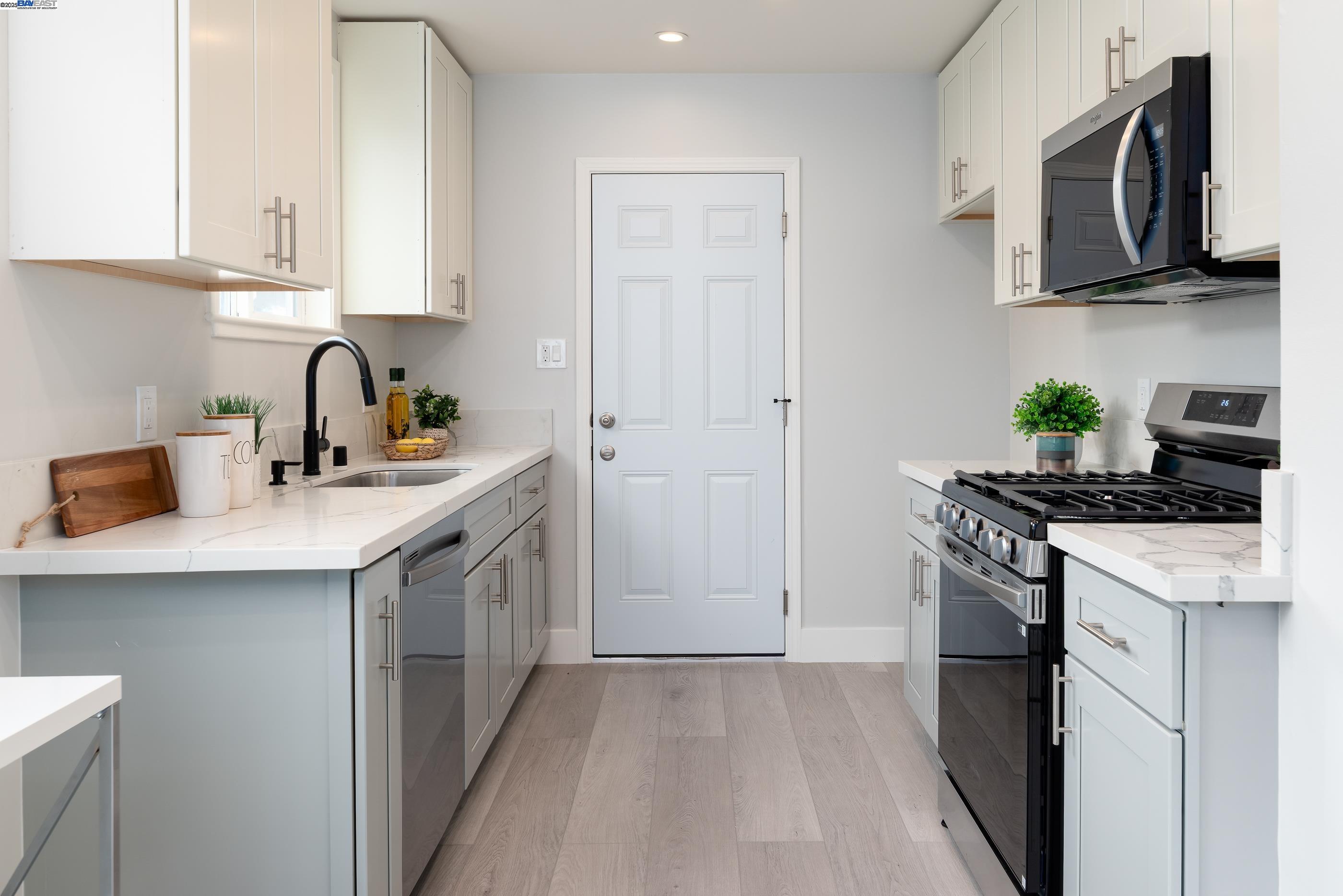 Detail Gallery Image 18 of 35 For 1207 Baylor Ave, San Leandro,  CA 94579 - 3 Beds | 1 Baths
