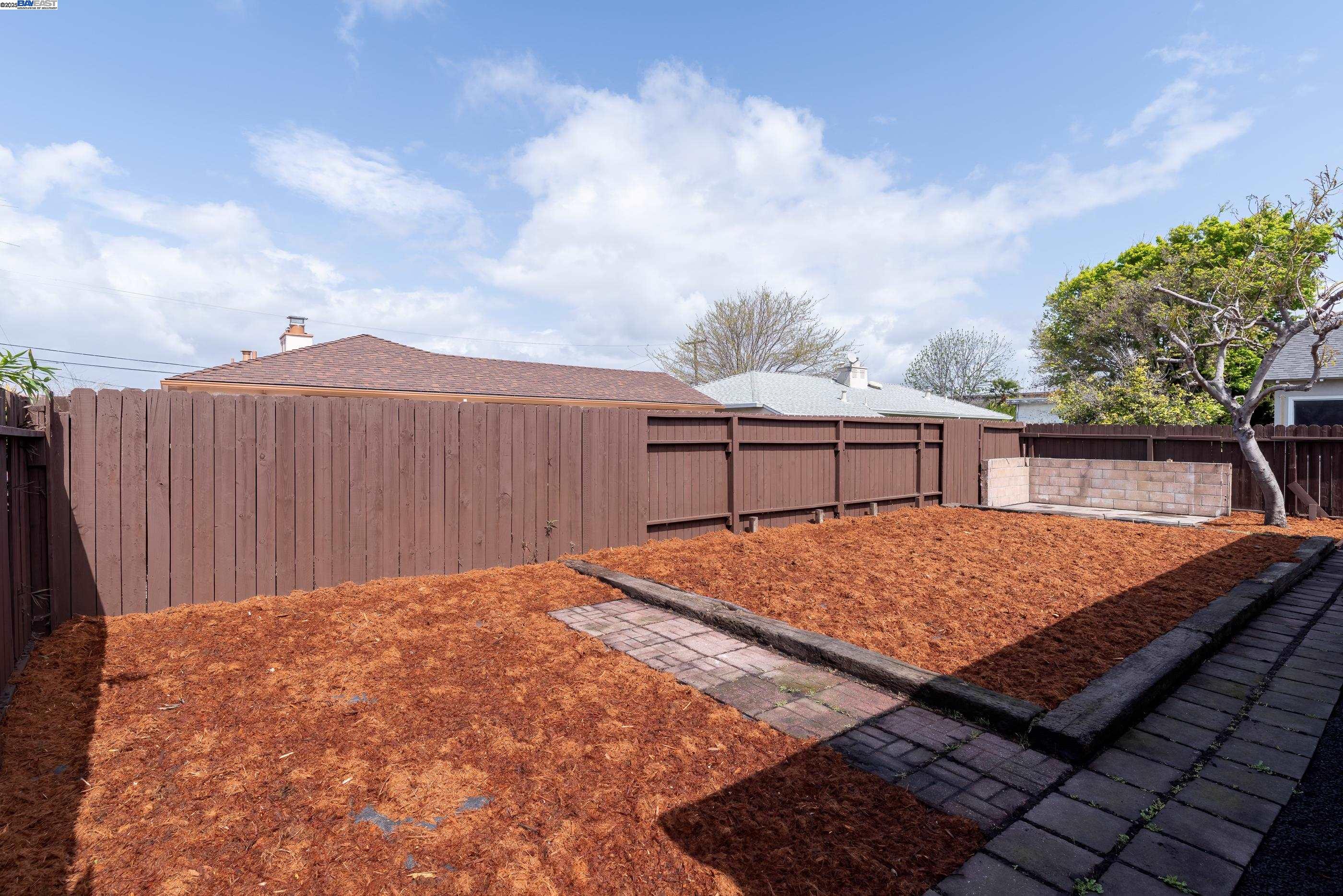 Detail Gallery Image 34 of 35 For 1207 Baylor Ave, San Leandro,  CA 94579 - 3 Beds | 1 Baths