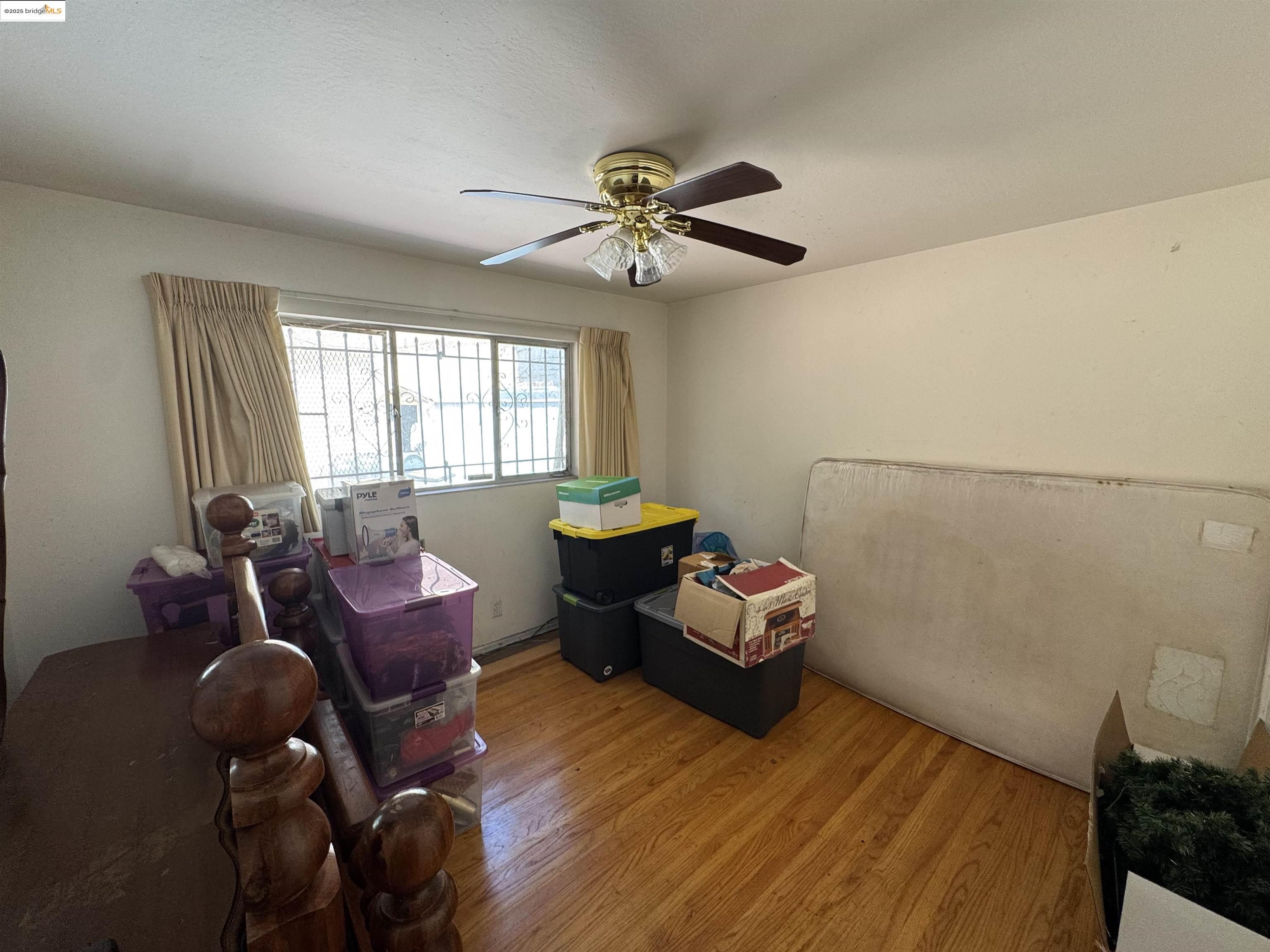 Detail Gallery Image 15 of 26 For 8426 Aster Ave, Oakland,  CA 94605 - 3 Beds | 2 Baths