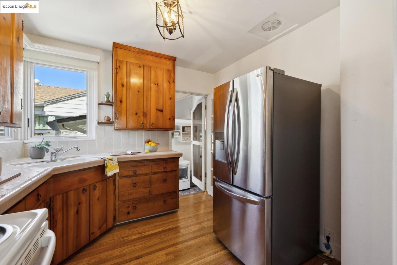 Detail Gallery Image 26 of 44 For 2838 Fillmore St, Alameda,  CA 94501 - 1 Beds | 1 Baths