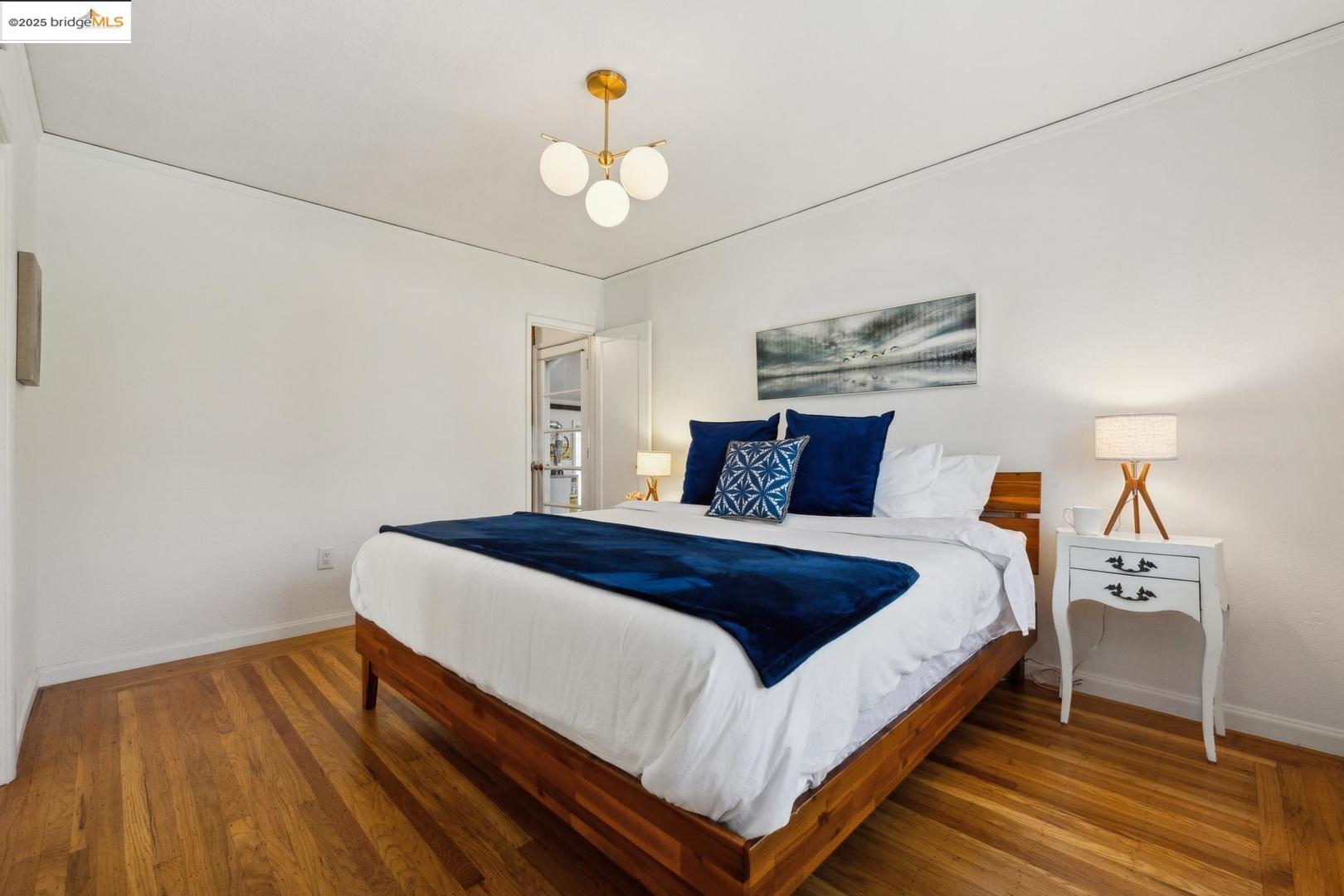 Detail Gallery Image 29 of 44 For 2838 Fillmore St, Alameda,  CA 94501 - 1 Beds | 1 Baths