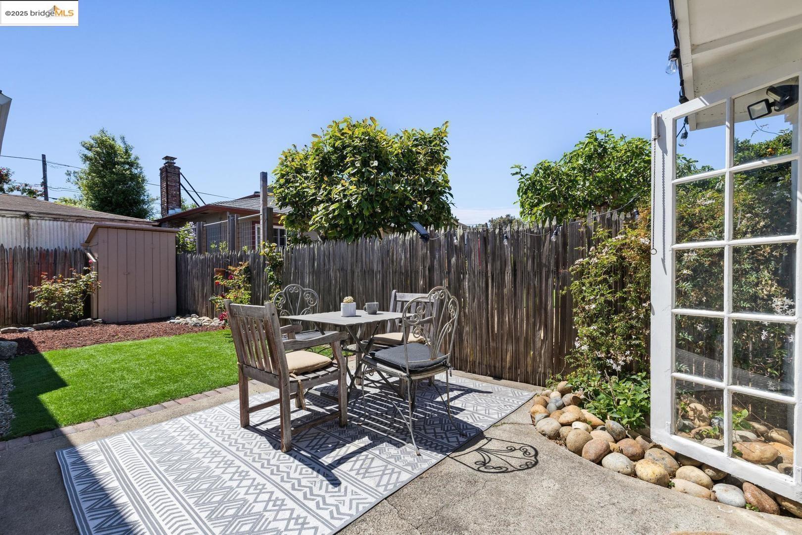 Detail Gallery Image 35 of 44 For 2838 Fillmore St, Alameda,  CA 94501 - 1 Beds | 1 Baths
