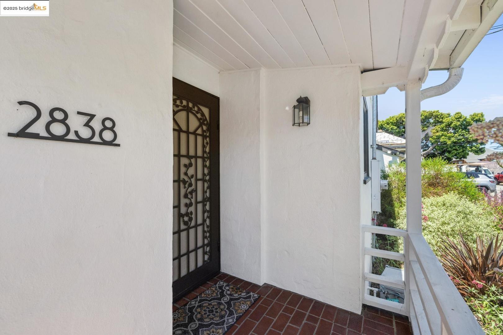 Detail Gallery Image 5 of 44 For 2838 Fillmore St, Alameda,  CA 94501 - 1 Beds | 1 Baths