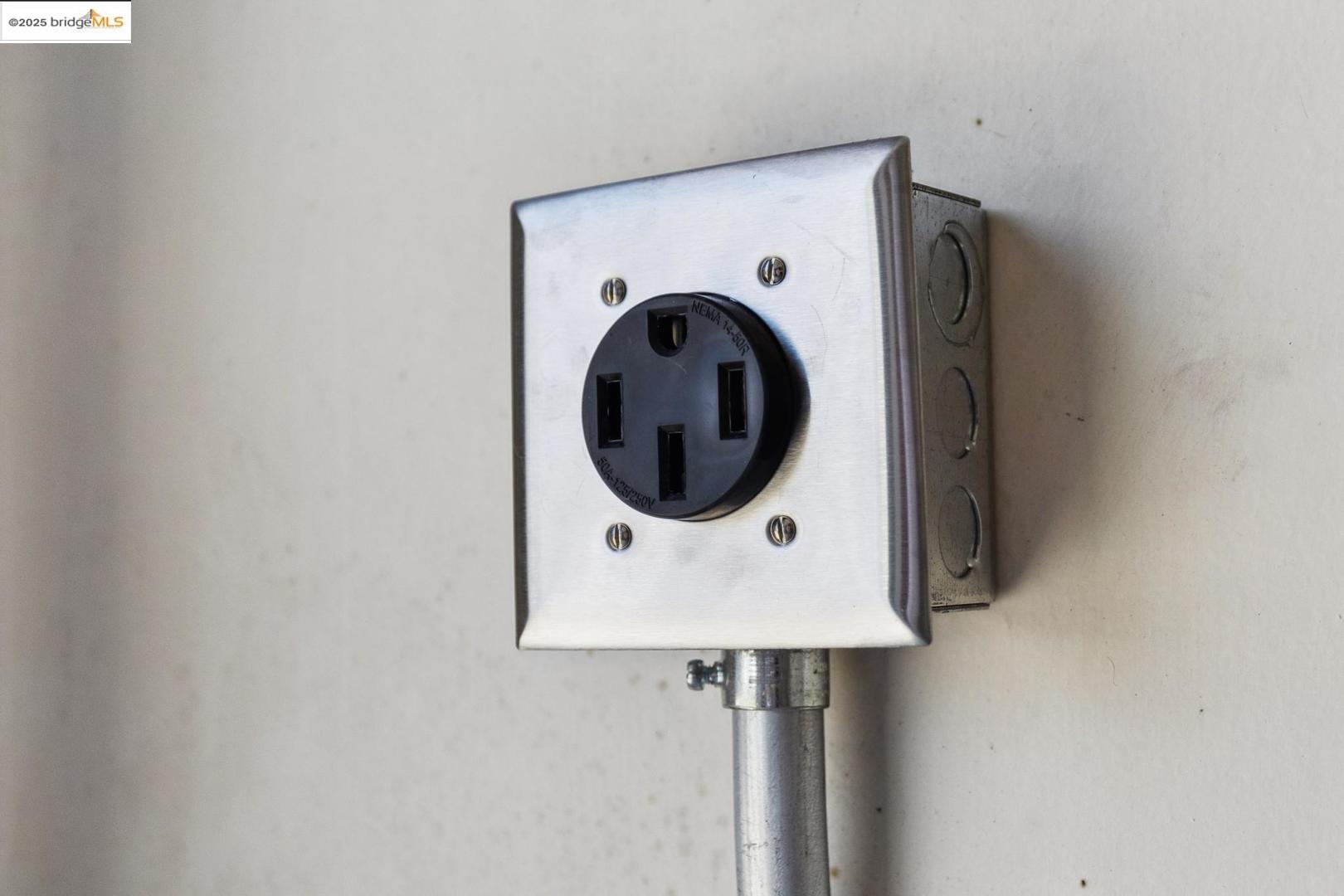 Detail Gallery Image 41 of 44 For 2838 Fillmore St, Alameda,  CA 94501 - 1 Beds | 1 Baths