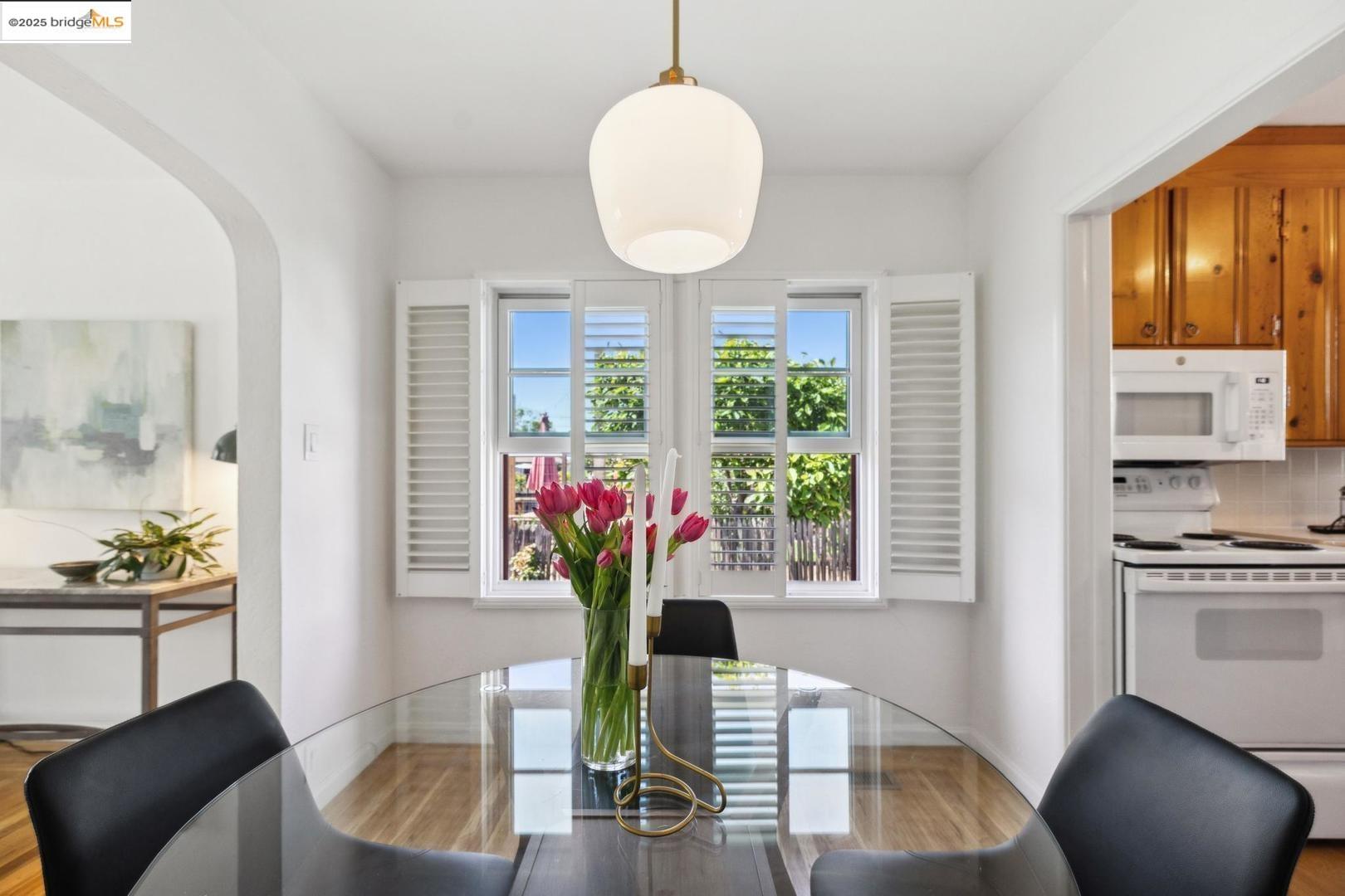 Detail Gallery Image 9 of 44 For 2838 Fillmore St, Alameda,  CA 94501 - 1 Beds | 1 Baths