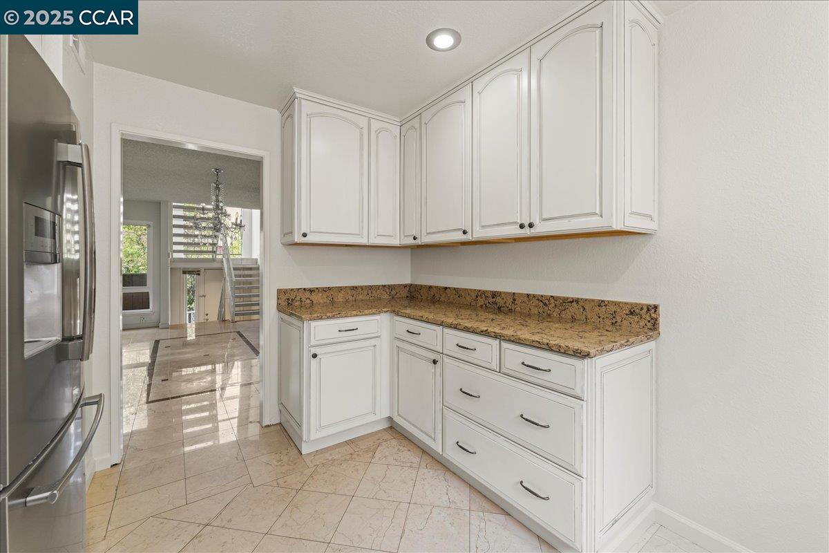Detail Gallery Image 15 of 36 For 2121 Vale Rd #31,  San Pablo,  CA 94806 - 3 Beds | 3 Baths