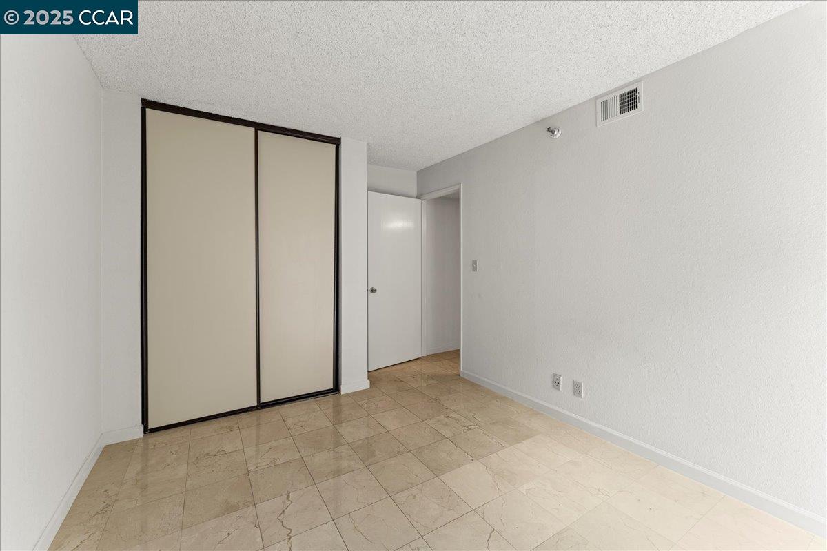 Detail Gallery Image 18 of 36 For 2121 Vale Rd #31,  San Pablo,  CA 94806 - 3 Beds | 3 Baths