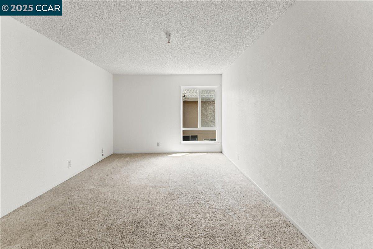 Detail Gallery Image 32 of 36 For 2121 Vale Rd #31,  San Pablo,  CA 94806 - 3 Beds | 3 Baths
