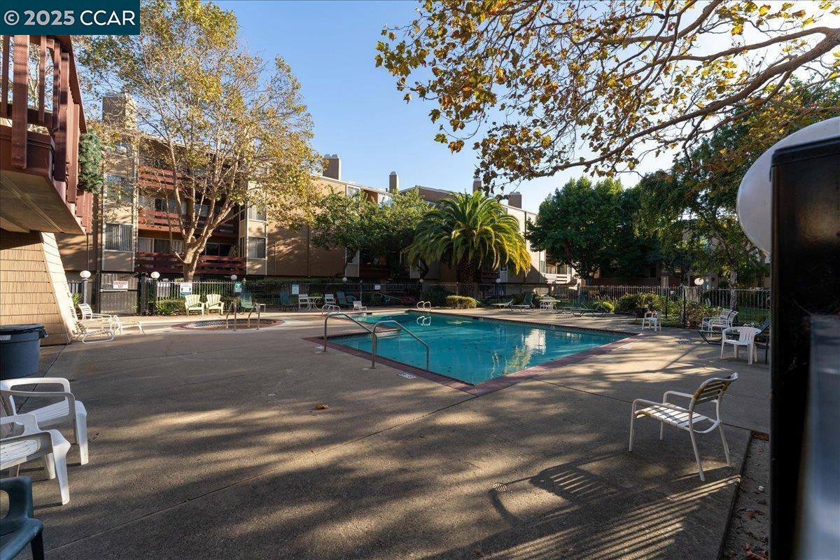 Detail Gallery Image 35 of 36 For 2121 Vale Rd #31,  San Pablo,  CA 94806 - 3 Beds | 3 Baths