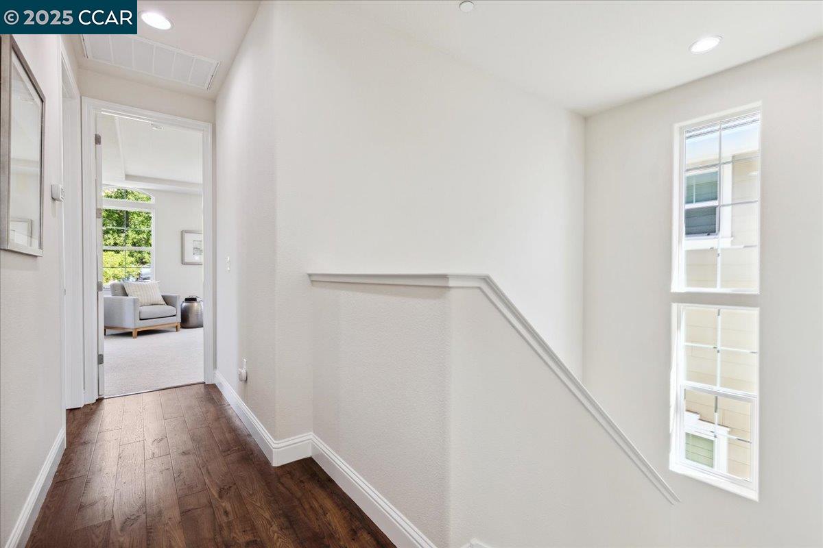 Detail Gallery Image 21 of 52 For 38 Citron Knoll, Orinda,  CA 94563 - 5 Beds | 3 Baths