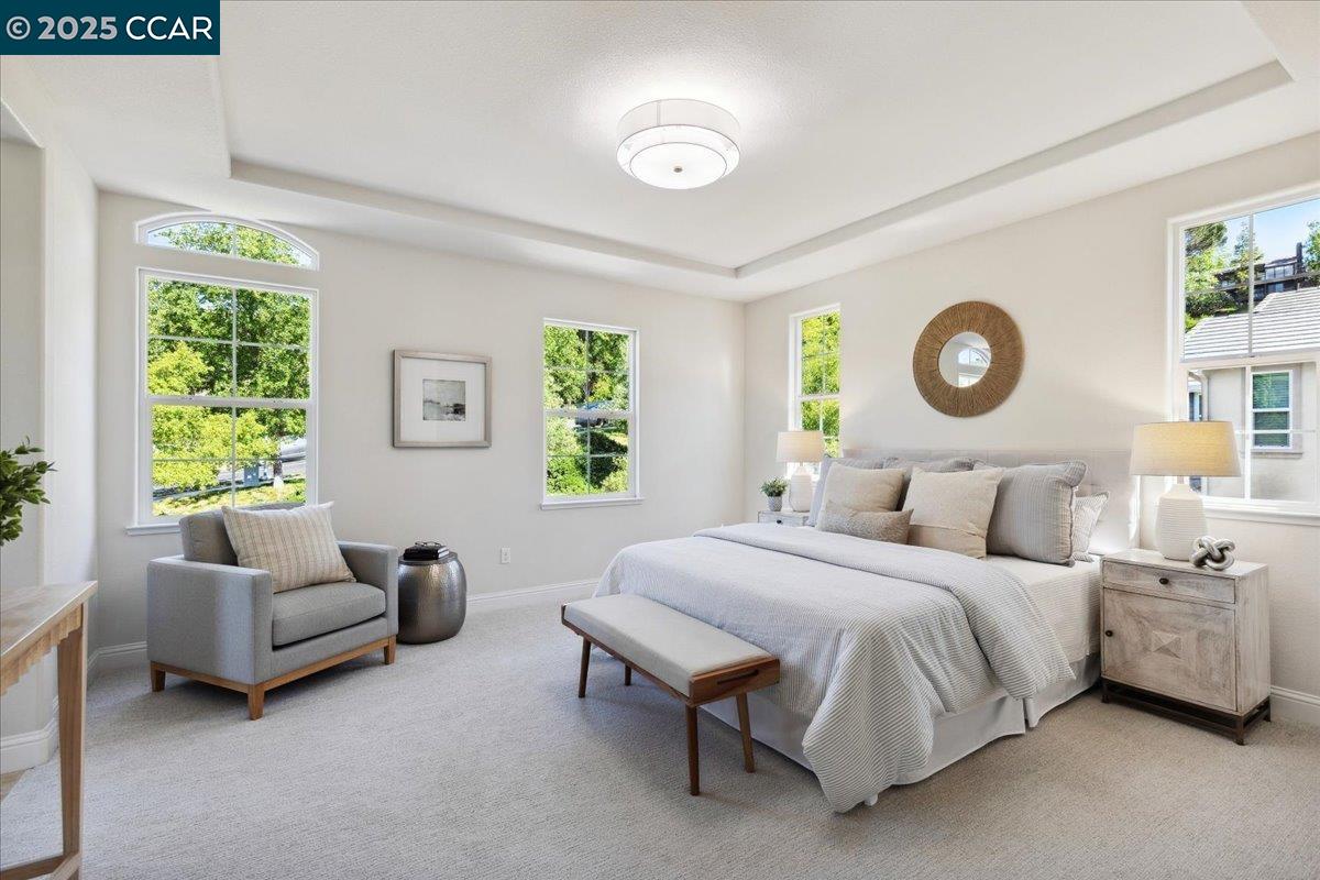Detail Gallery Image 22 of 52 For 38 Citron Knoll, Orinda,  CA 94563 - 5 Beds | 3 Baths
