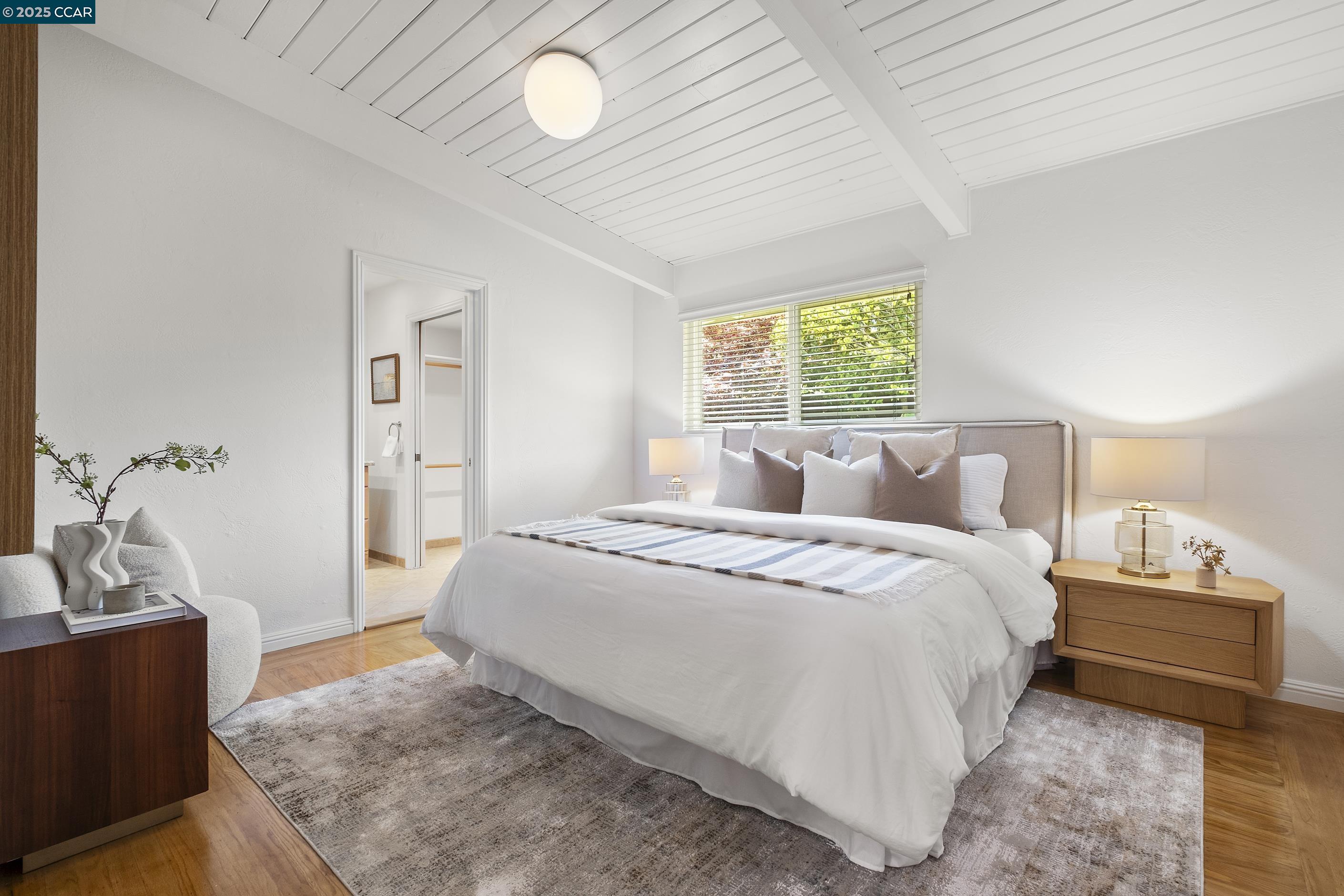 Detail Gallery Image 21 of 41 For 18977 Thornbury Ave, Castro Valley,  CA 94546-3156 - 3 Beds | 2 Baths