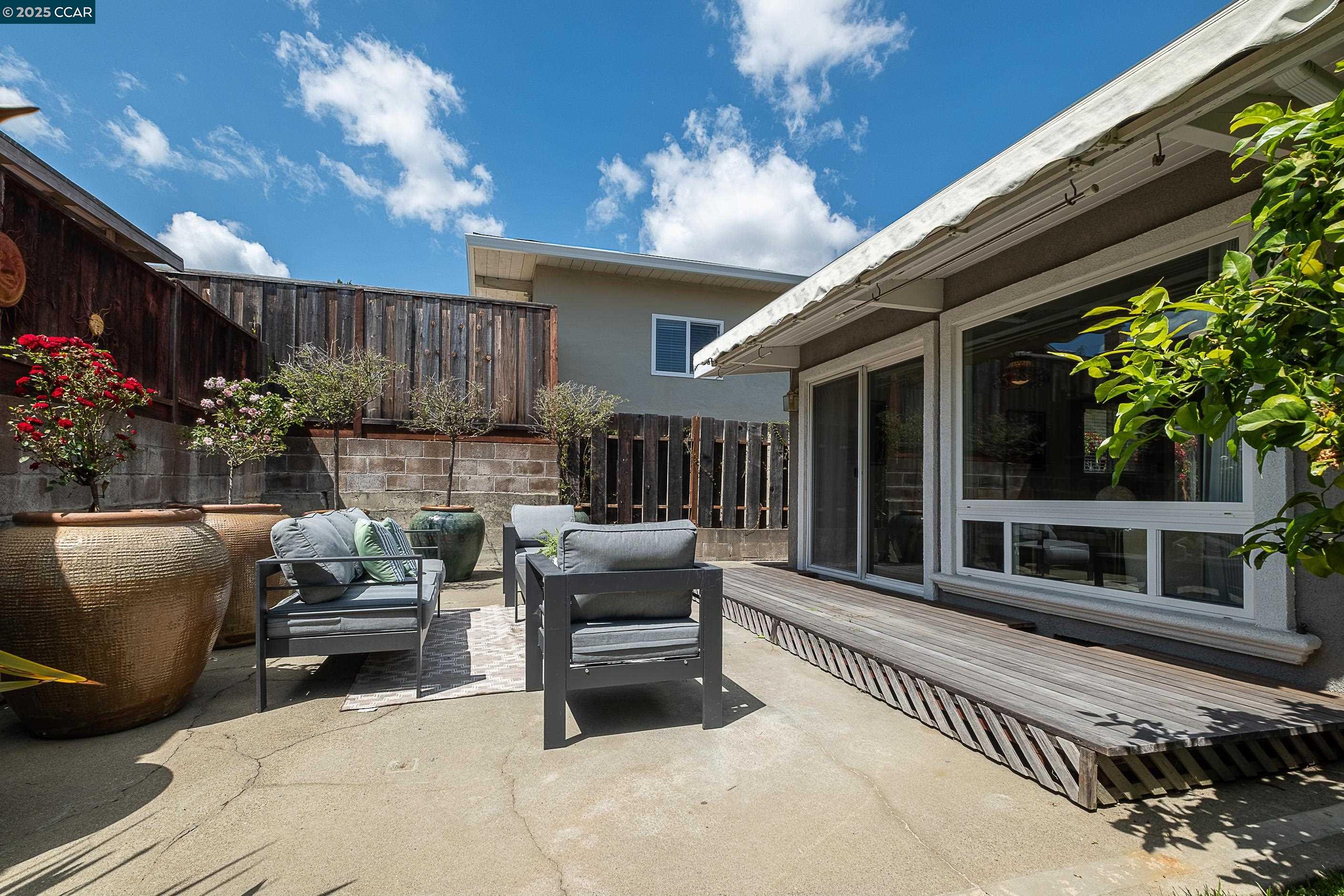 Detail Gallery Image 31 of 41 For 18977 Thornbury Ave, Castro Valley,  CA 94546-3156 - 3 Beds | 2 Baths
