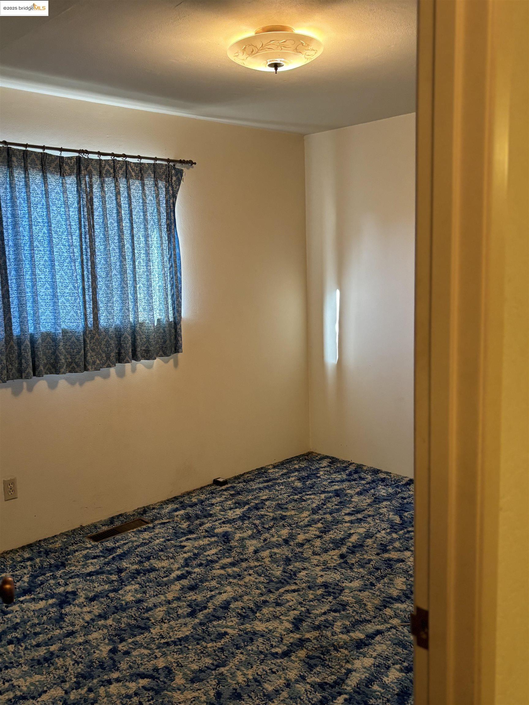 Detail Gallery Image 14 of 29 For 1660 Kibby, Merced,  CA 95340 - 3 Beds | 2 Baths