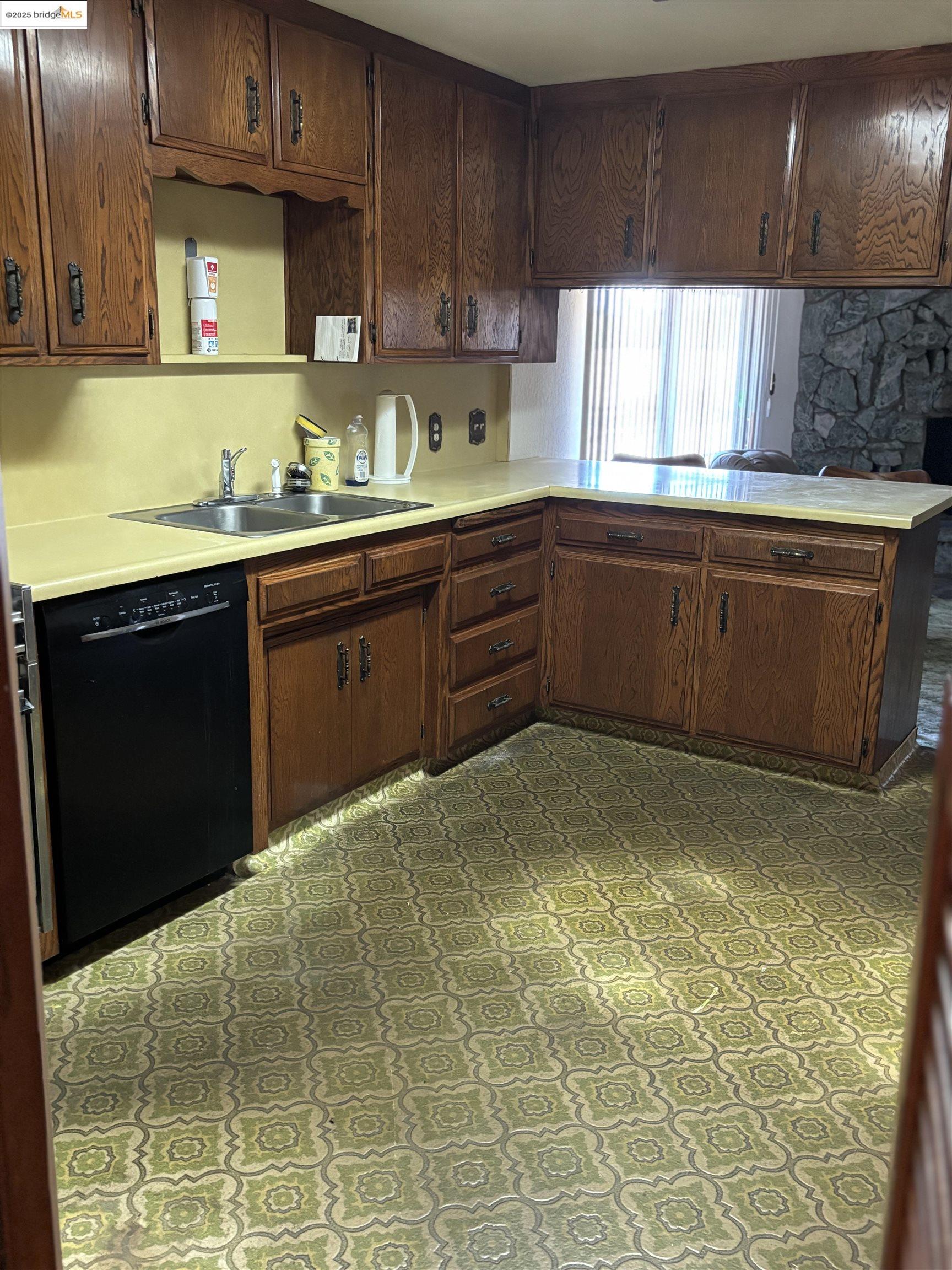 Detail Gallery Image 18 of 29 For 1660 Kibby, Merced,  CA 95340 - 3 Beds | 2 Baths