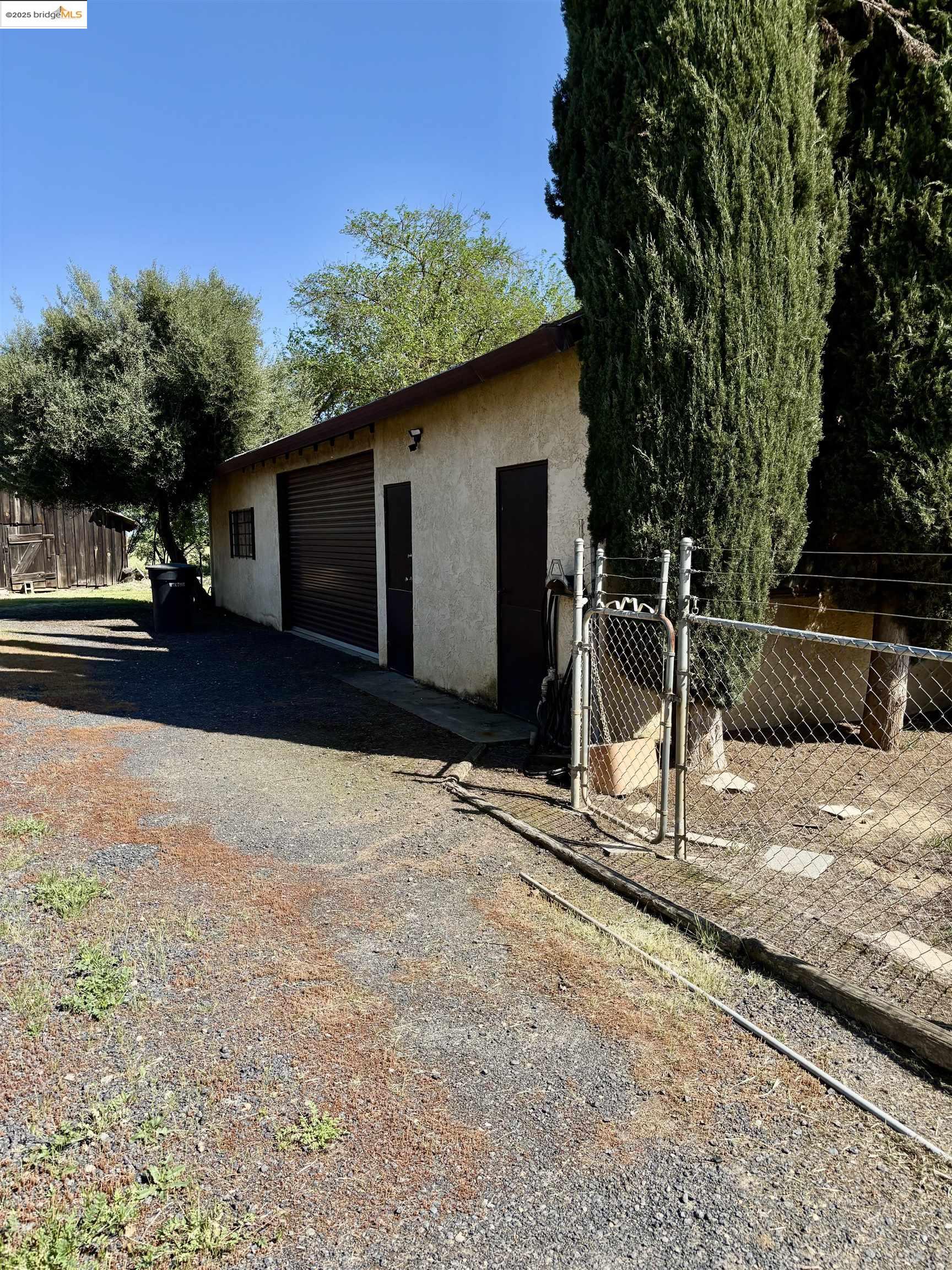 Detail Gallery Image 7 of 29 For 1660 Kibby, Merced,  CA 95340 - 3 Beds | 2 Baths