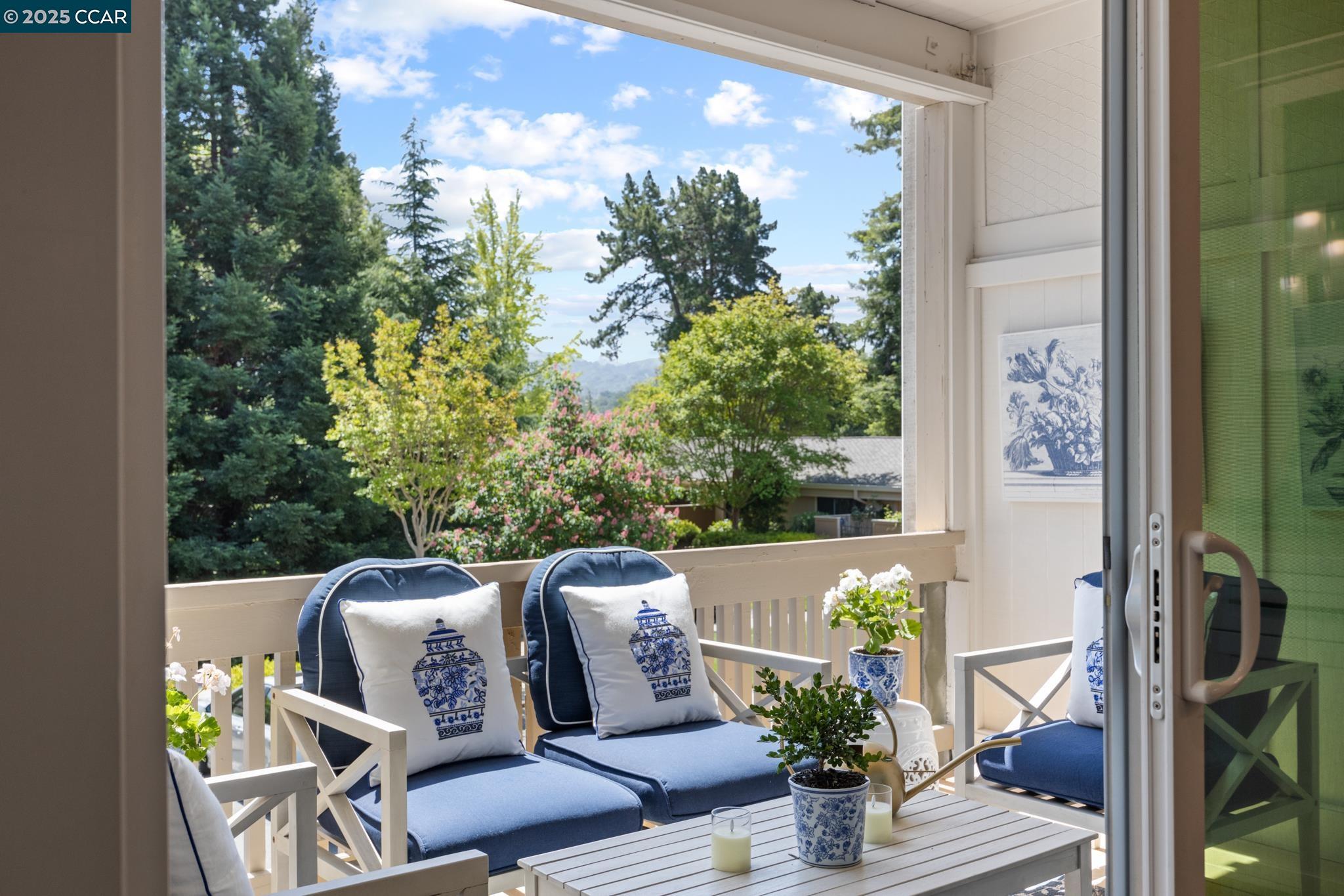 Detail Gallery Image 1 of 60 For 2925 Golden Rain Rd #12,  Walnut Creek,  CA 94595 - 2 Beds | 2 Baths
