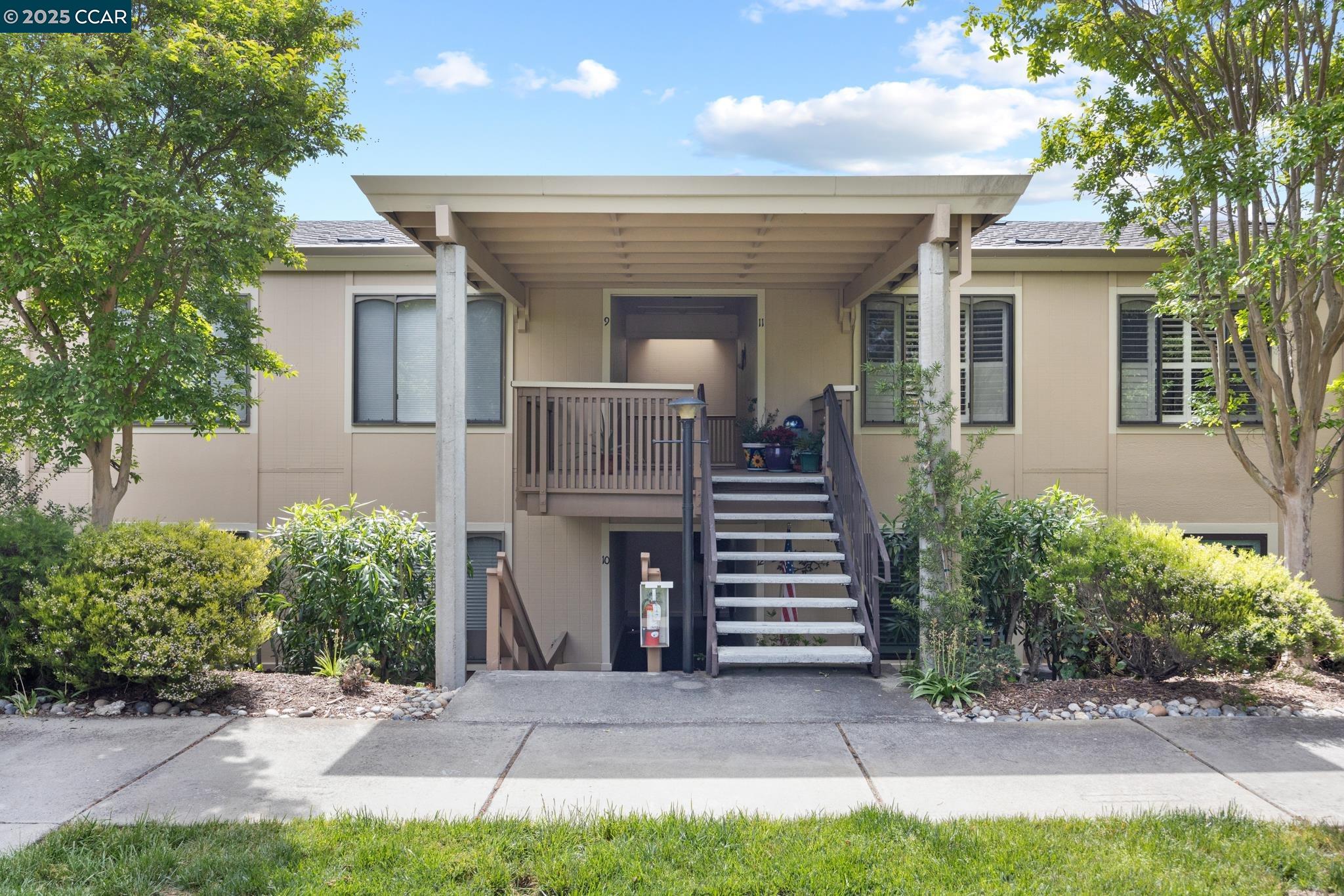 Detail Gallery Image 2 of 60 For 2925 Golden Rain Rd #12,  Walnut Creek,  CA 94595 - 2 Beds | 2 Baths
