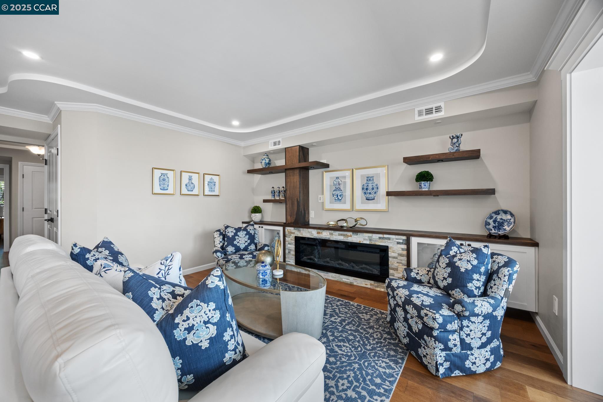 Detail Gallery Image 25 of 60 For 2925 Golden Rain Rd #12,  Walnut Creek,  CA 94595 - 2 Beds | 2 Baths