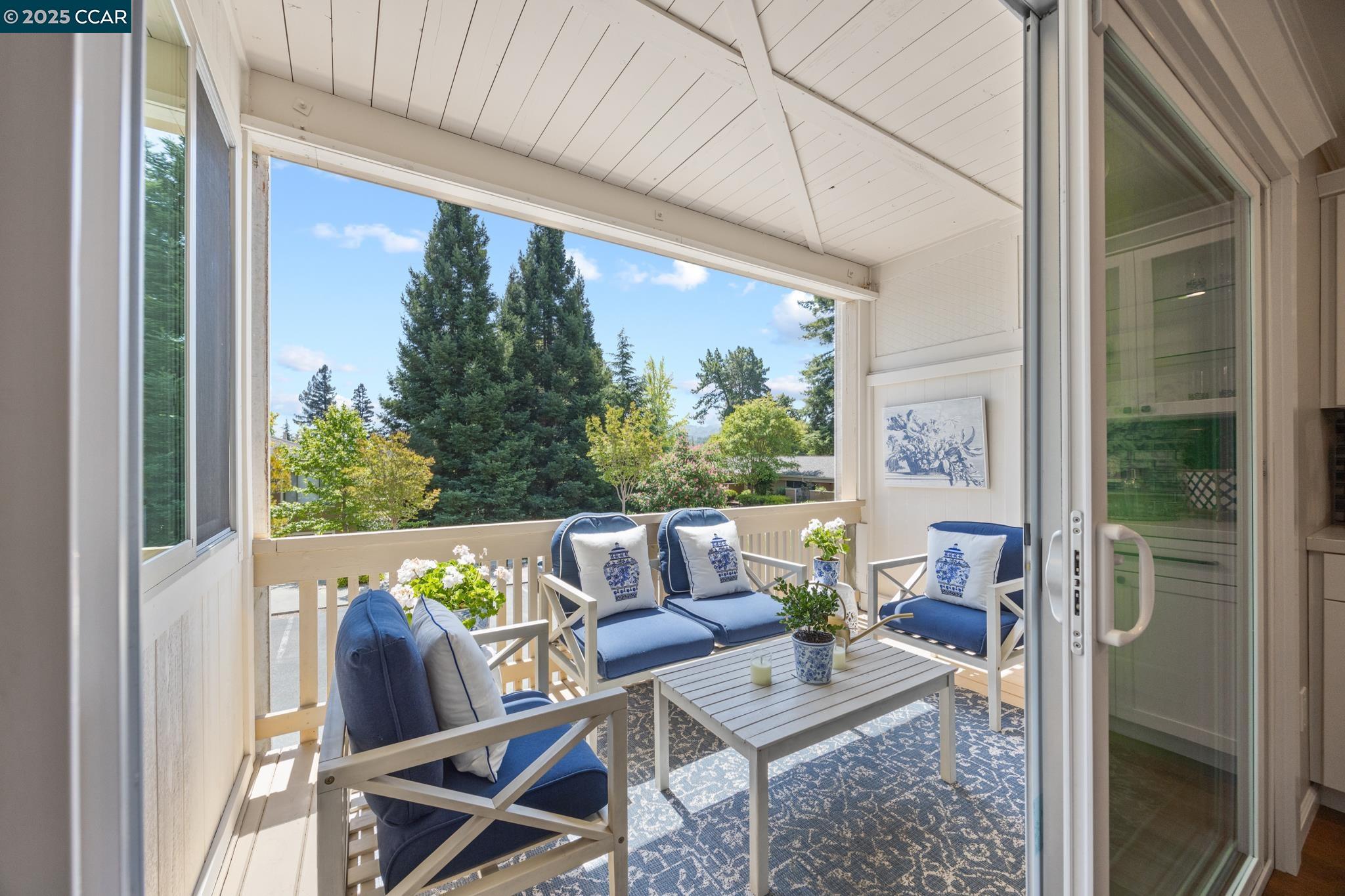 Detail Gallery Image 38 of 60 For 2925 Golden Rain Rd #12,  Walnut Creek,  CA 94595 - 2 Beds | 2 Baths