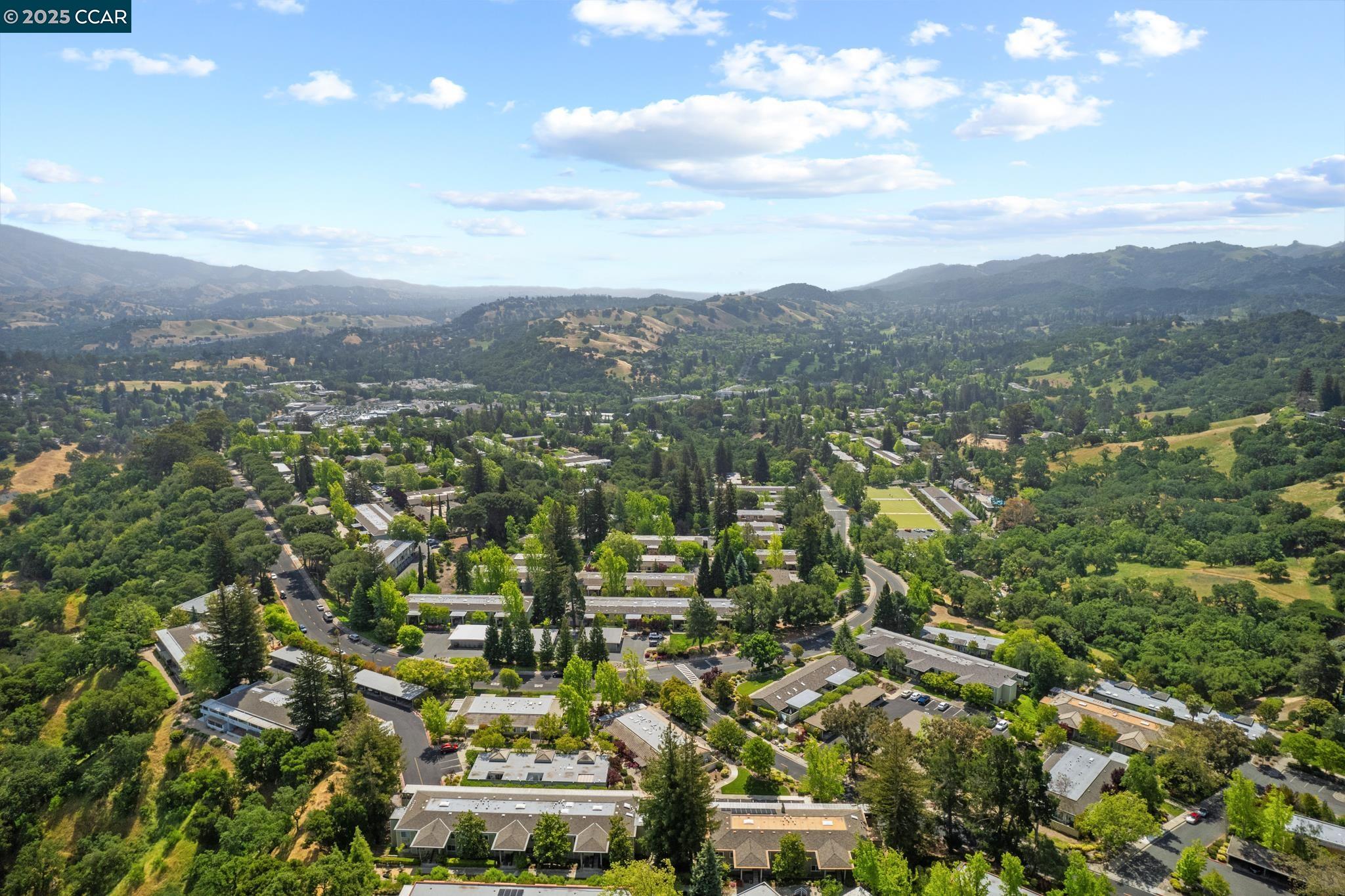 Detail Gallery Image 58 of 60 For 2925 Golden Rain Rd #12,  Walnut Creek,  CA 94595 - 2 Beds | 2 Baths