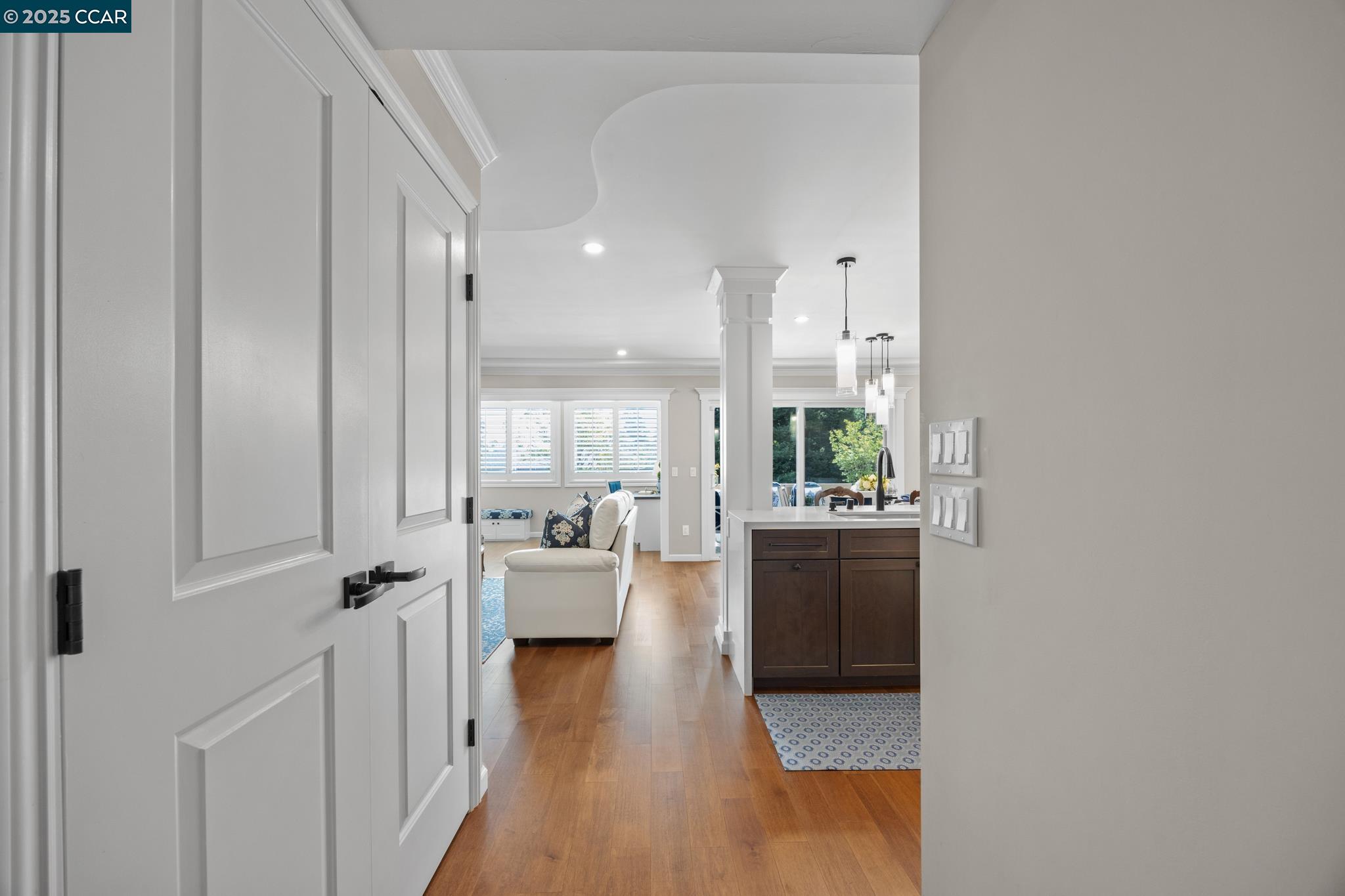 Detail Gallery Image 8 of 60 For 2925 Golden Rain Rd #12,  Walnut Creek,  CA 94595 - 2 Beds | 2 Baths