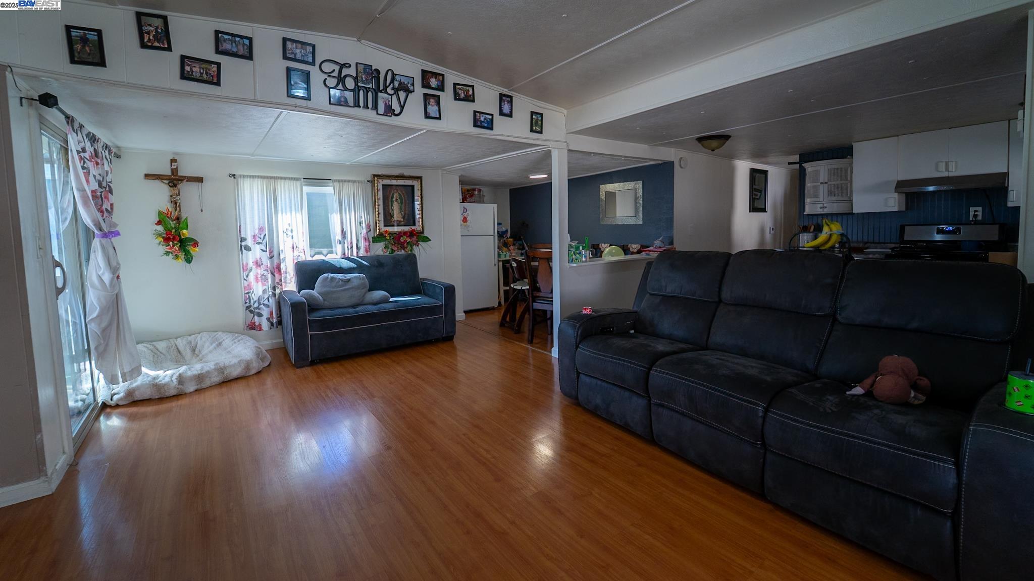 Detail Gallery Image 2 of 10 For 2580 Senter Rd #495,  San Jose,  CA 95111 - 3 Beds | 2 Baths