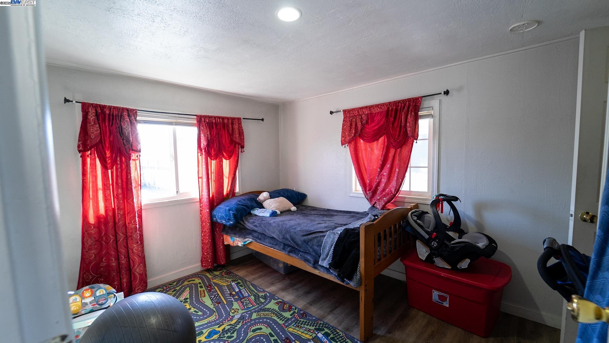 Detail Gallery Image 8 of 10 For 2580 Senter Rd #495,  San Jose,  CA 95111 - 3 Beds | 2 Baths
