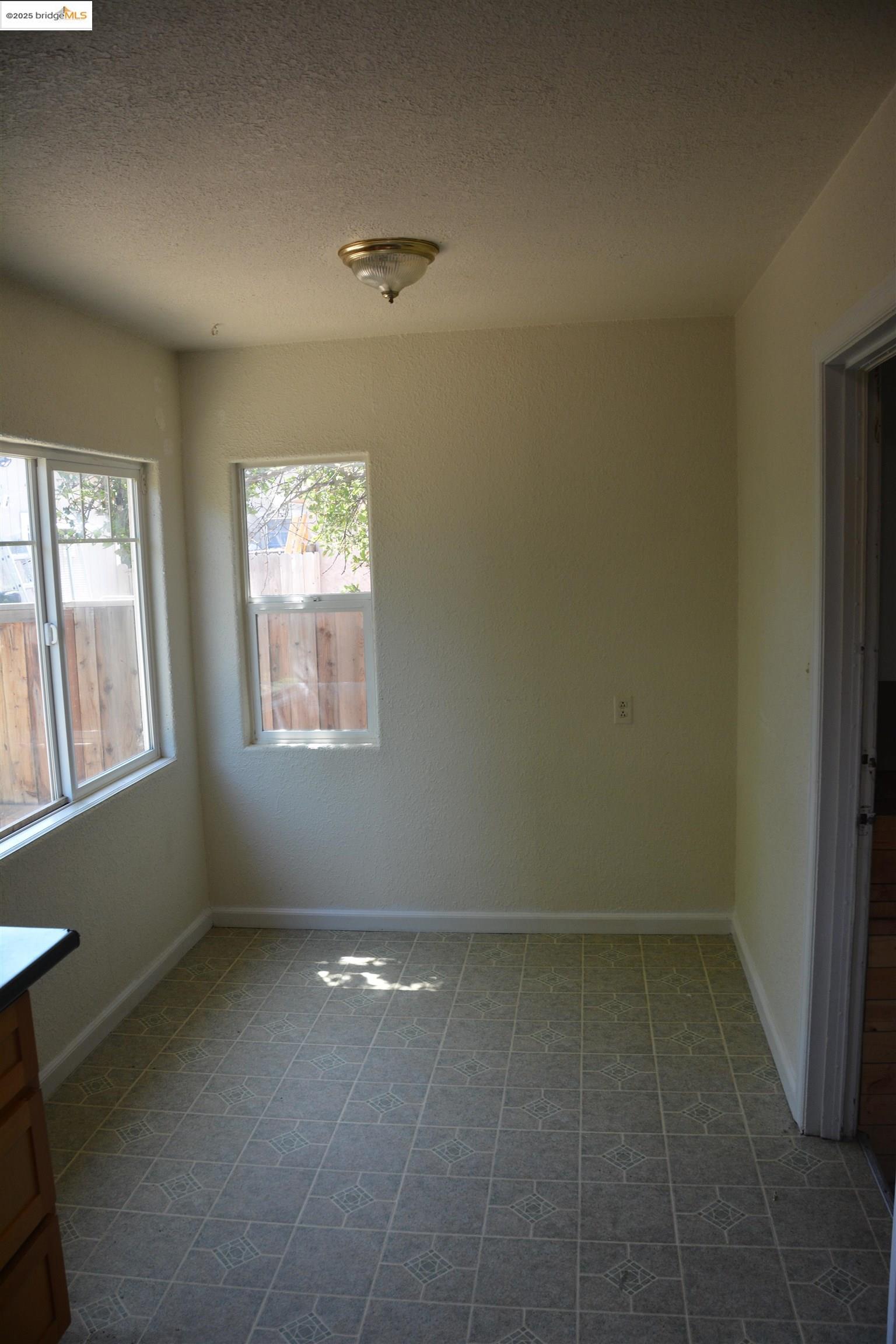 Detail Gallery Image 15 of 27 For 115 Enes Ave, Bay Point,  CA 94565 - 2 Beds | 1 Baths