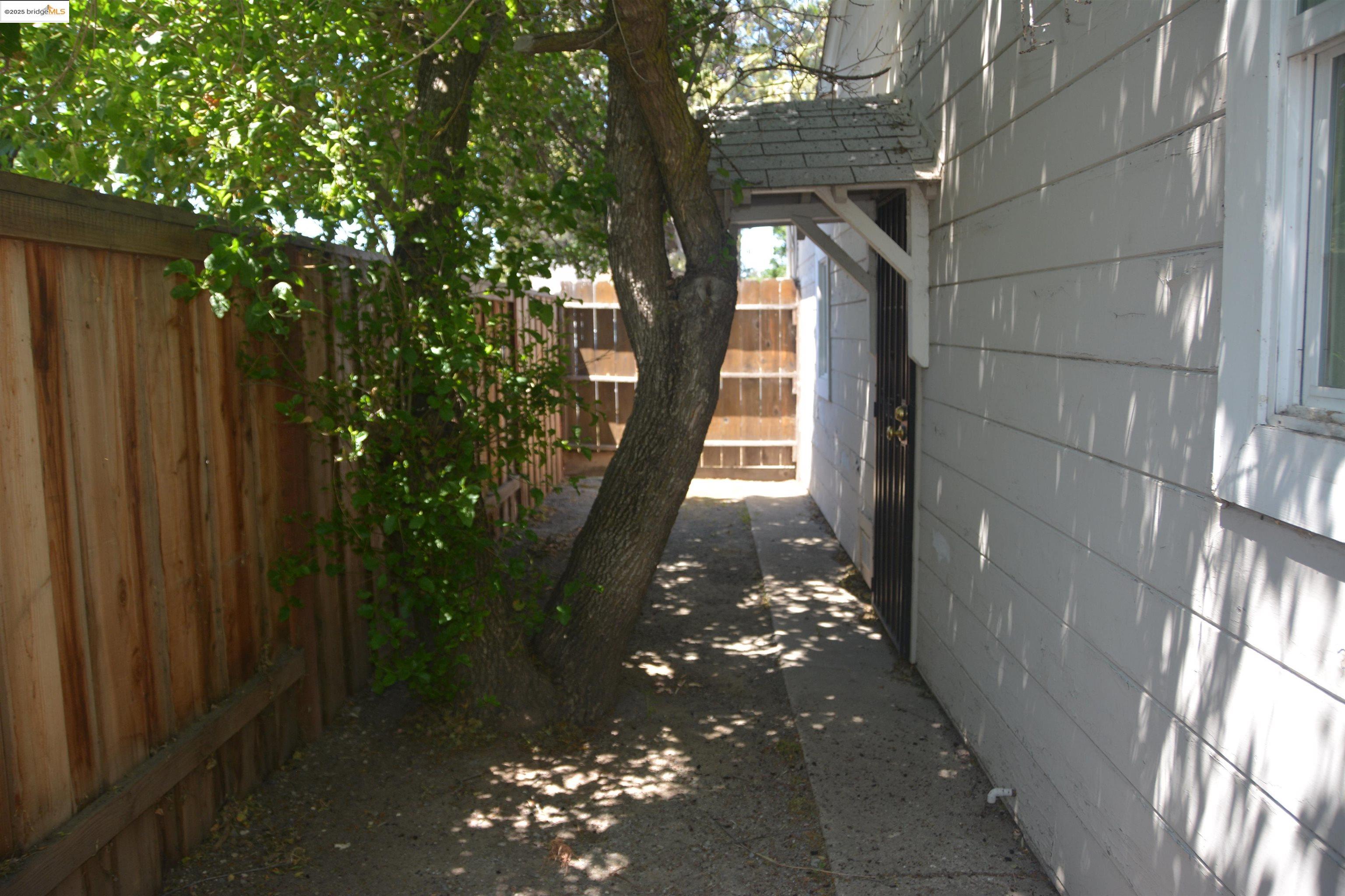 Detail Gallery Image 21 of 27 For 115 Enes Ave, Bay Point,  CA 94565 - 2 Beds | 1 Baths