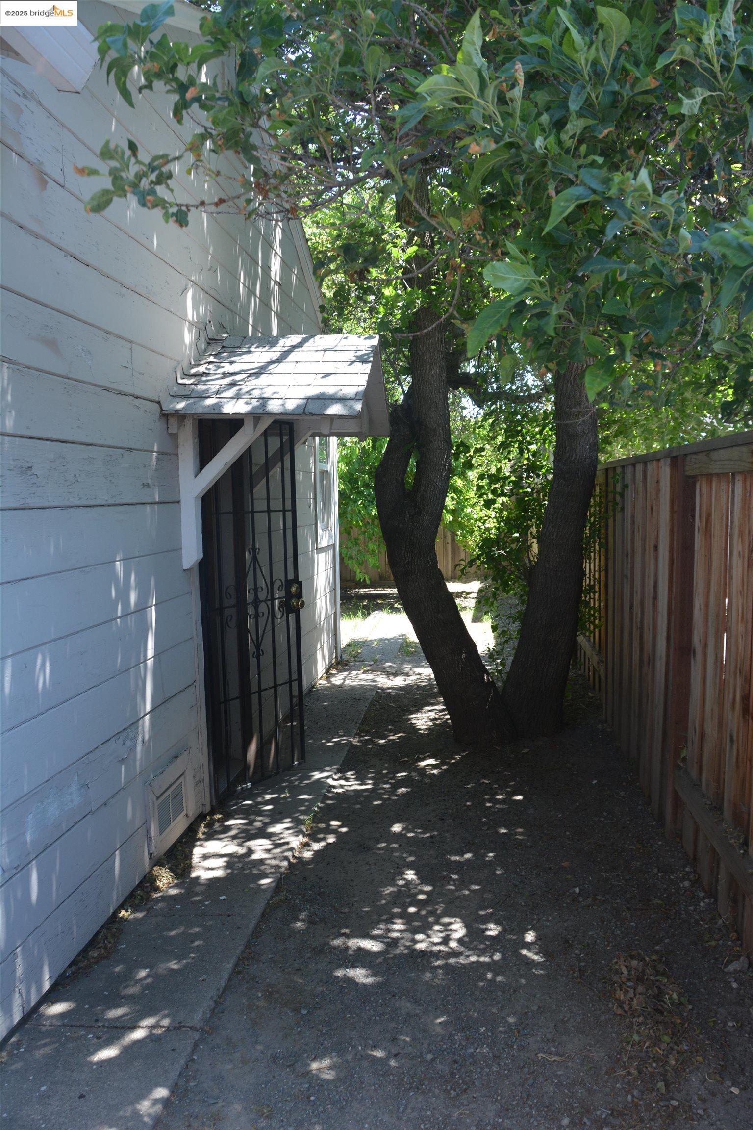 Detail Gallery Image 22 of 27 For 115 Enes Ave, Bay Point,  CA 94565 - 2 Beds | 1 Baths