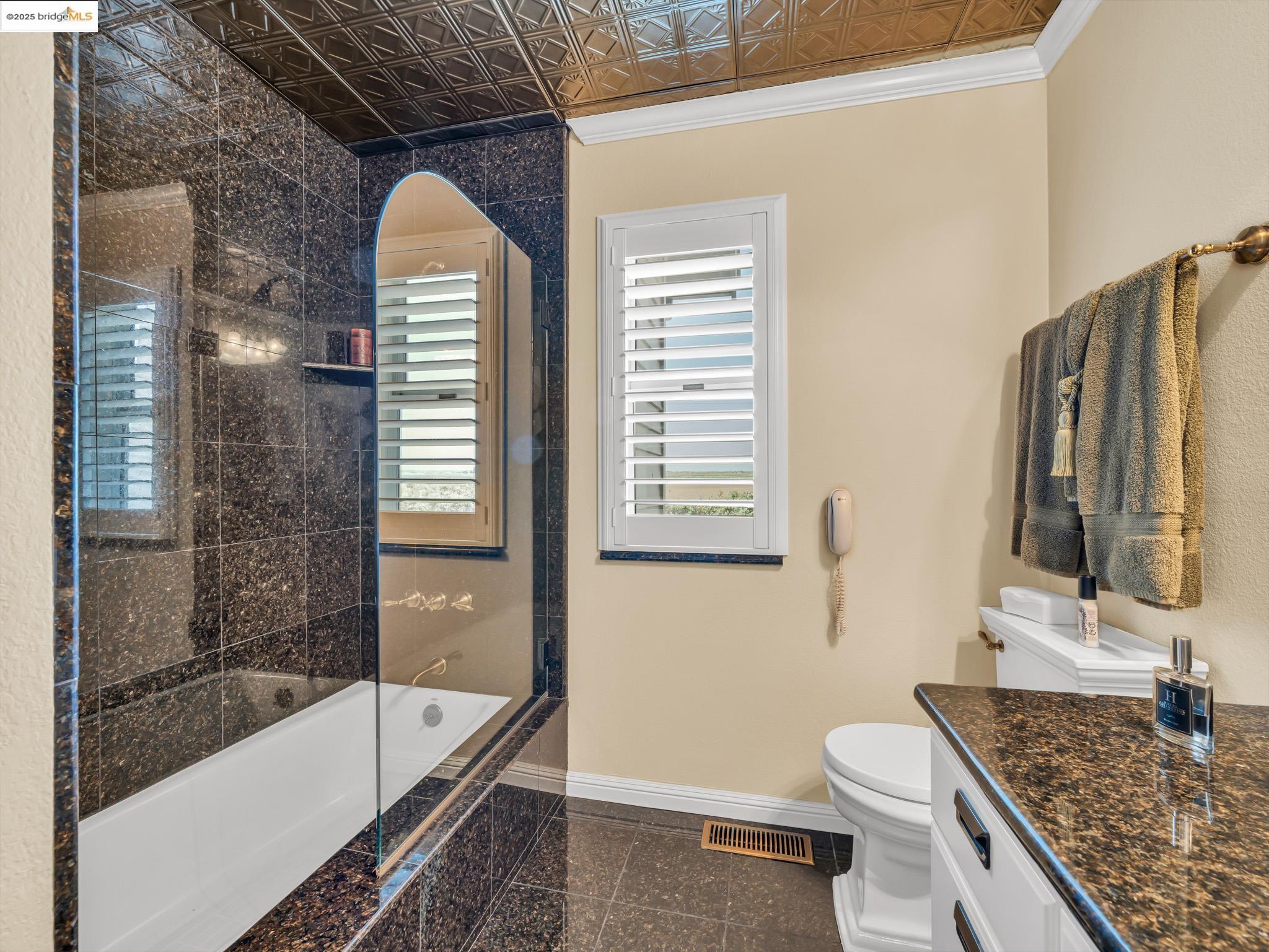 Detail Gallery Image 42 of 60 For 17035 Terminous Rd, Isleton,  CA 95641 - 3 Beds | 3 Baths