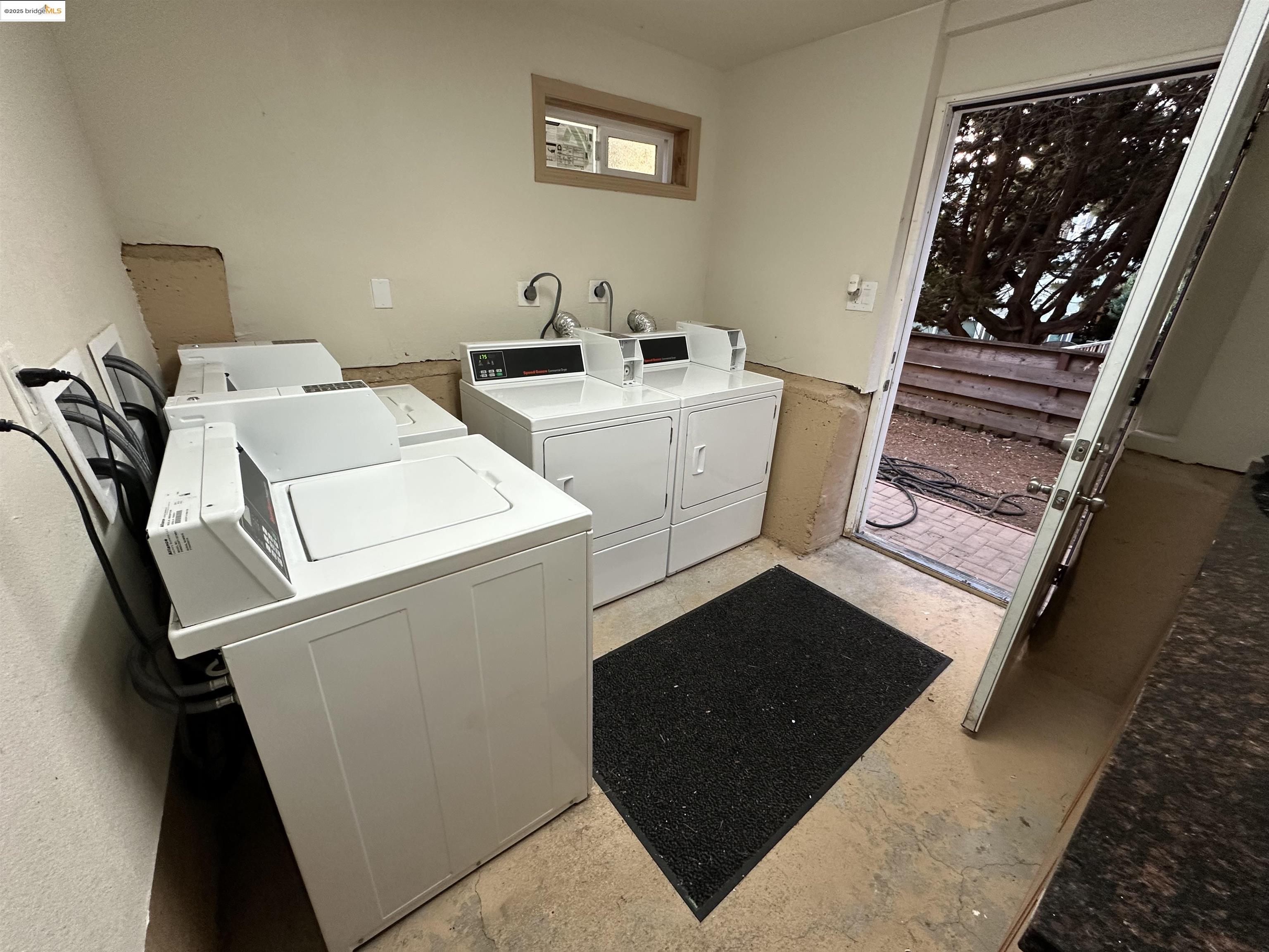 Detail Gallery Image 22 of 24 For 337-341 Oakland Avenue, Oakland,  CA 94611 - – Beds | – Baths