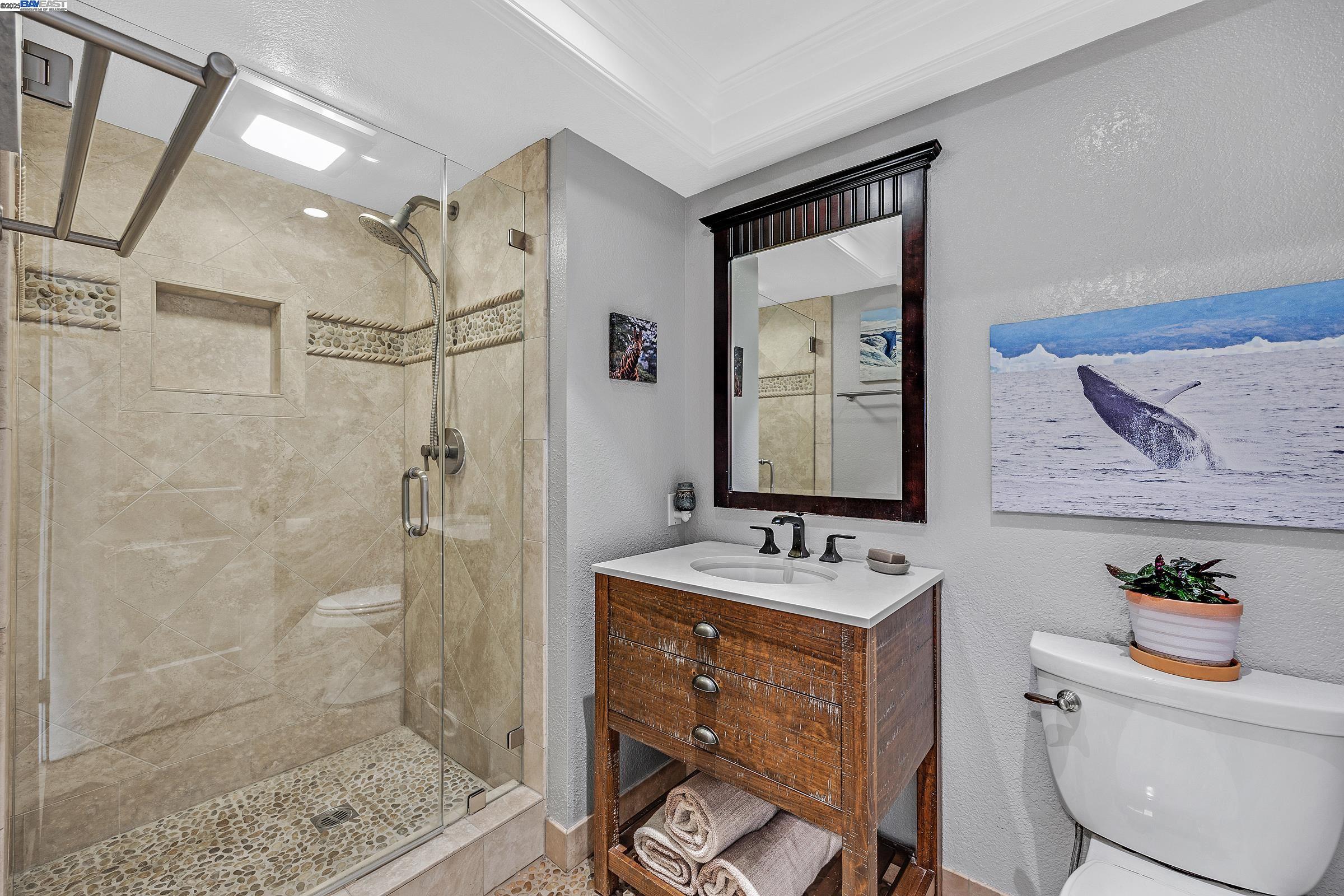 Detail Gallery Image 14 of 37 For 911 Kottinger Dr, Pleasanton,  CA 94566 - 4 Beds | 3 Baths