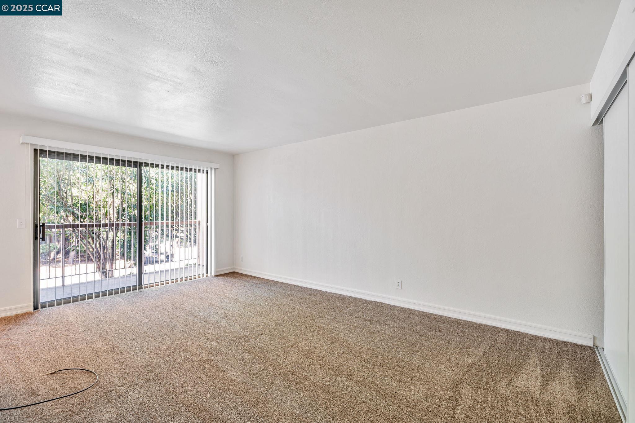 Detail Gallery Image 14 of 33 For 490 N Civic Drive #101,  Walnut Creek,  CA 94596 - 1 Beds | 1 Baths