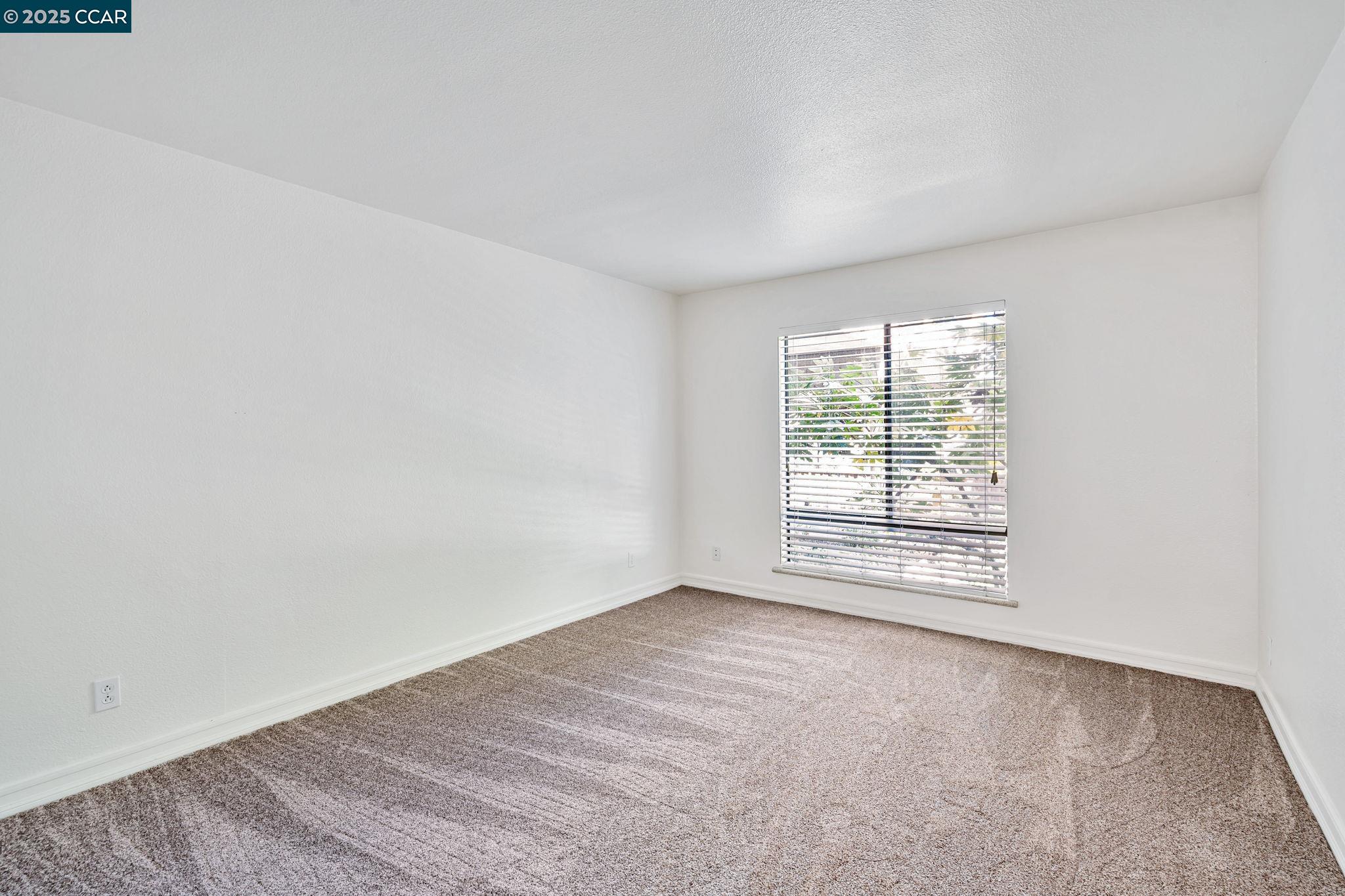 Detail Gallery Image 20 of 33 For 490 N Civic Drive #101,  Walnut Creek,  CA 94596 - 1 Beds | 1 Baths