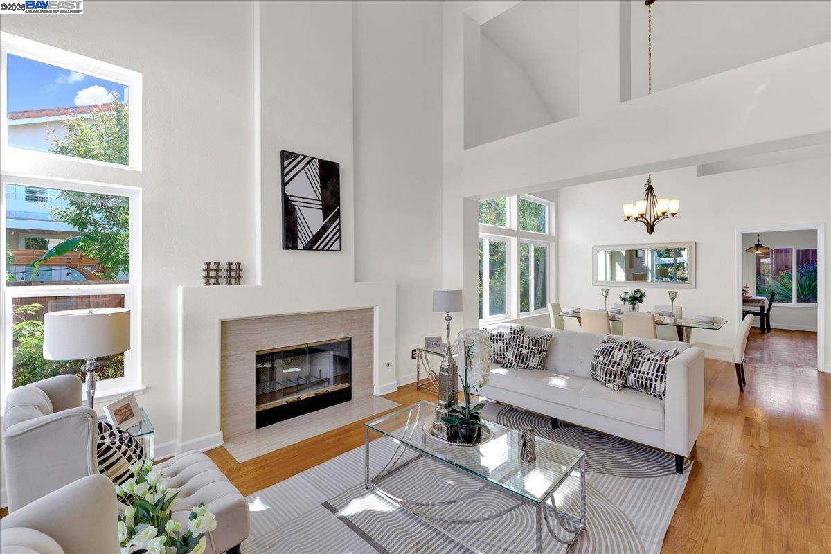 Detail Gallery Image 5 of 60 For 4975 Lapis Ln, Pleasanton,  CA 94566 - 5 Beds | 3 Baths