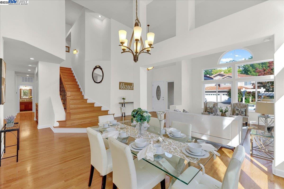 Detail Gallery Image 10 of 60 For 4975 Lapis Ln, Pleasanton,  CA 94566 - 5 Beds | 3 Baths