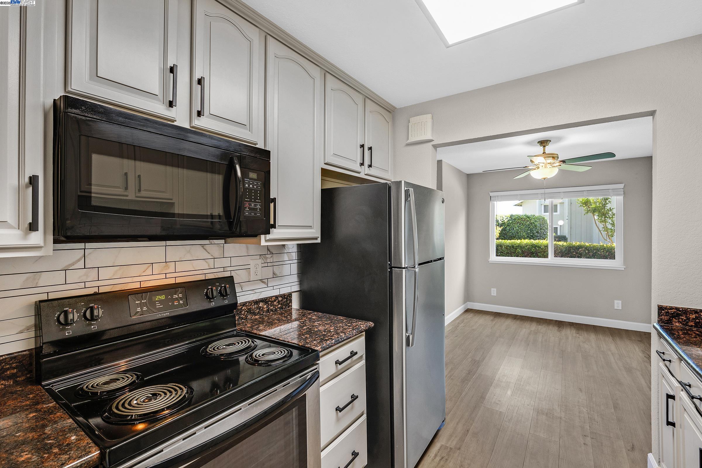 Photo #10: 41097061 Listing: Photo #10