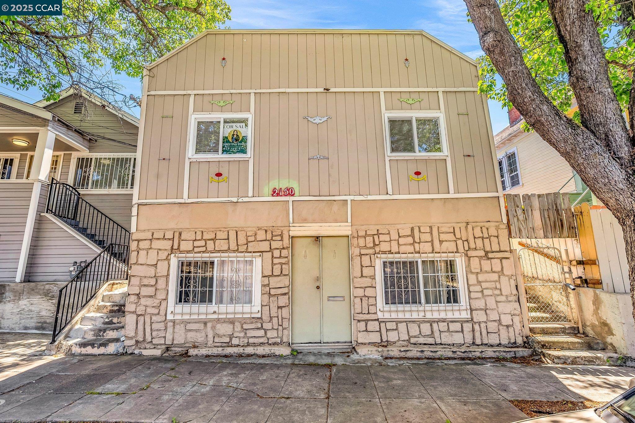 Detail Gallery Image 1 of 50 For 2150 35th Ave, Oakland,  CA 94601 - – Beds | – Baths