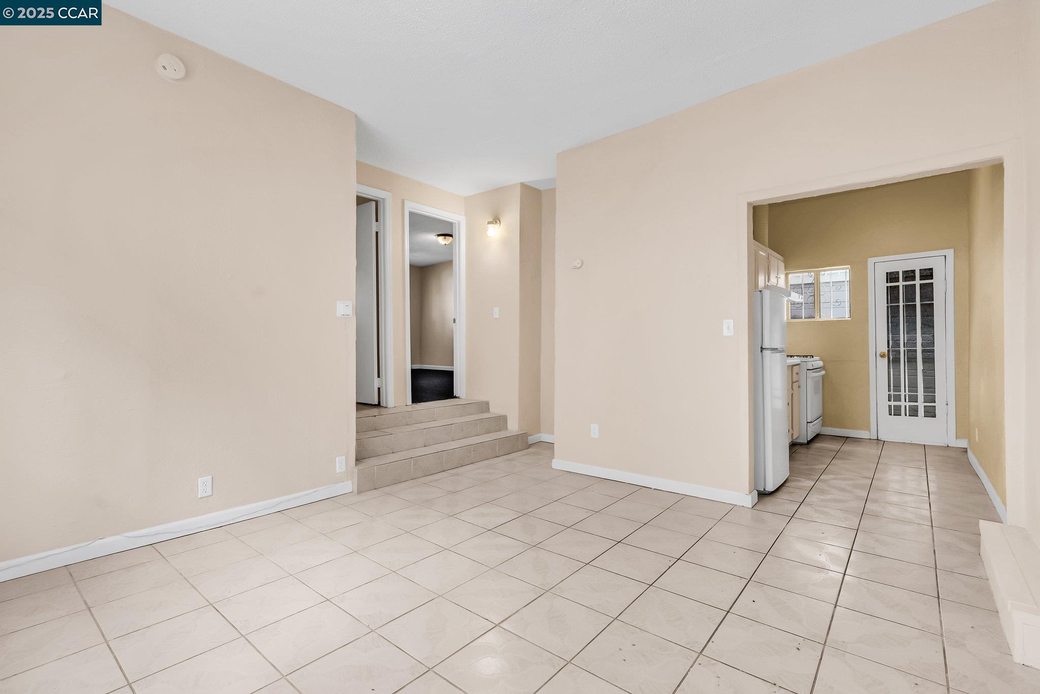 Detail Gallery Image 14 of 50 For 2150 35th Ave, Oakland,  CA 94601 - – Beds | – Baths