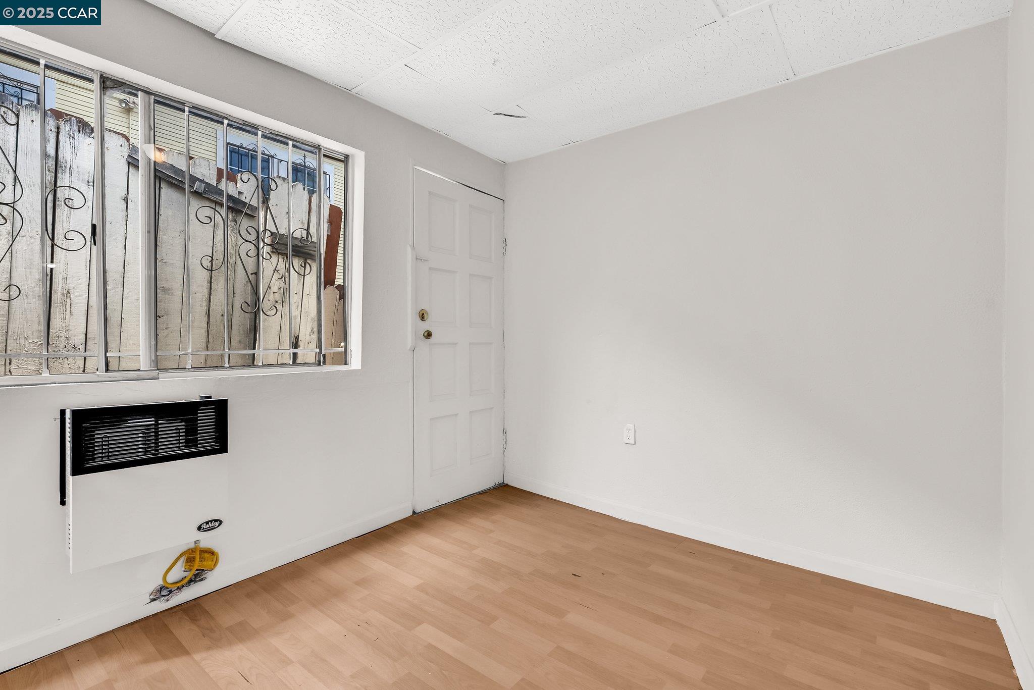 Detail Gallery Image 27 of 50 For 2150 35th Ave, Oakland,  CA 94601 - – Beds | – Baths