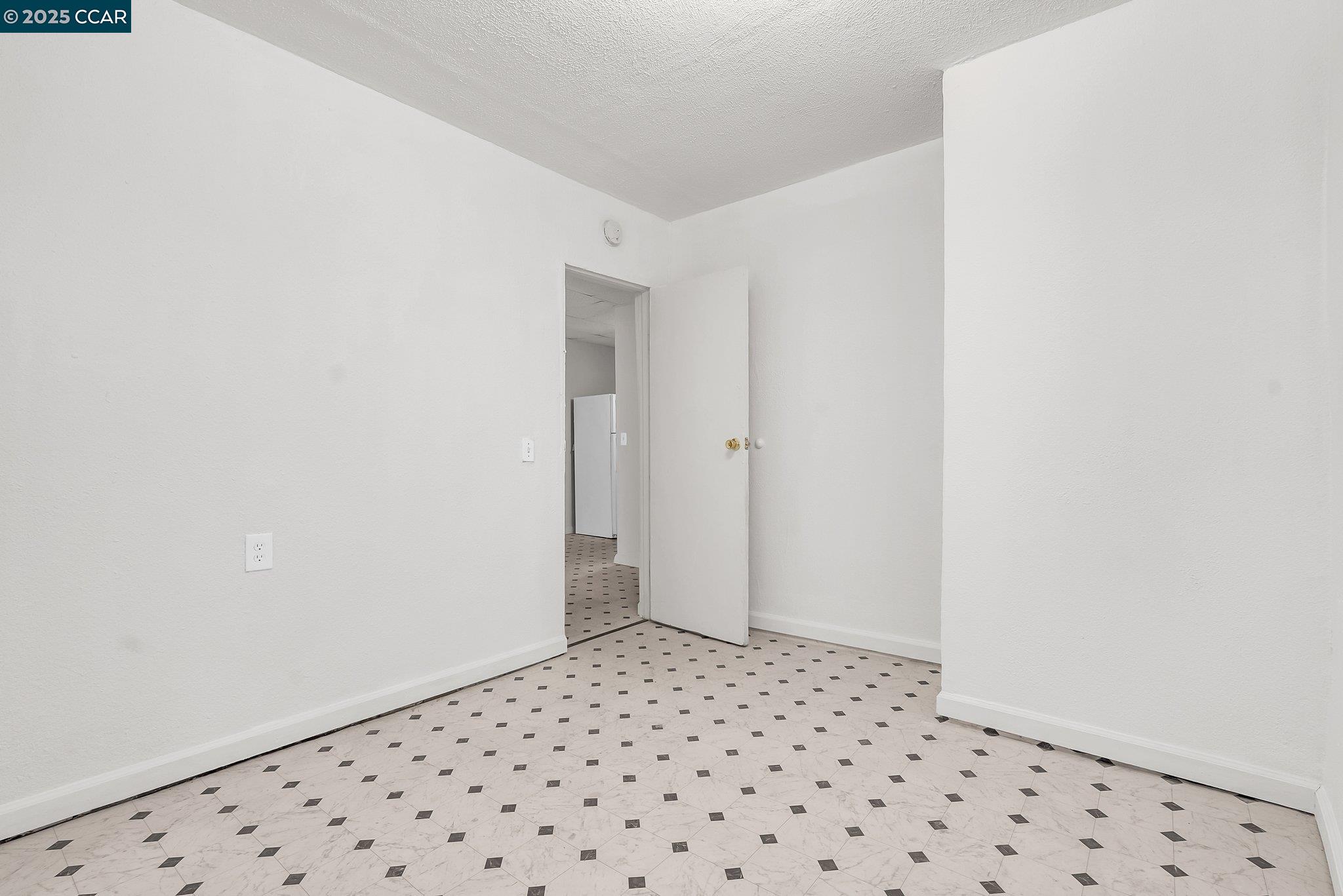 Detail Gallery Image 35 of 50 For 2150 35th Ave, Oakland,  CA 94601 - – Beds | – Baths