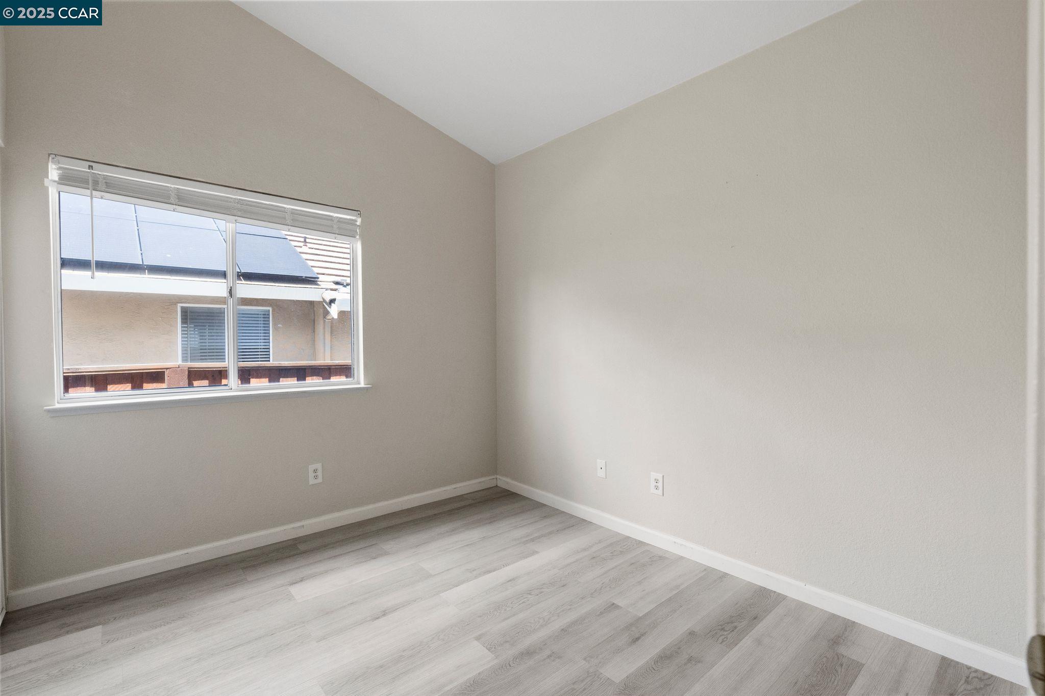 Detail Gallery Image 18 of 30 For 1929 Johnson Dr, Antioch,  CA 94509 - 3 Beds | 2 Baths